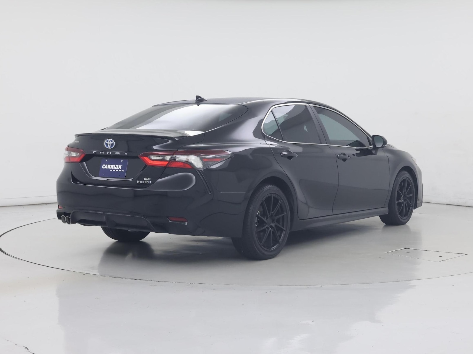 2022 Toyota Camry SE - Photo 9