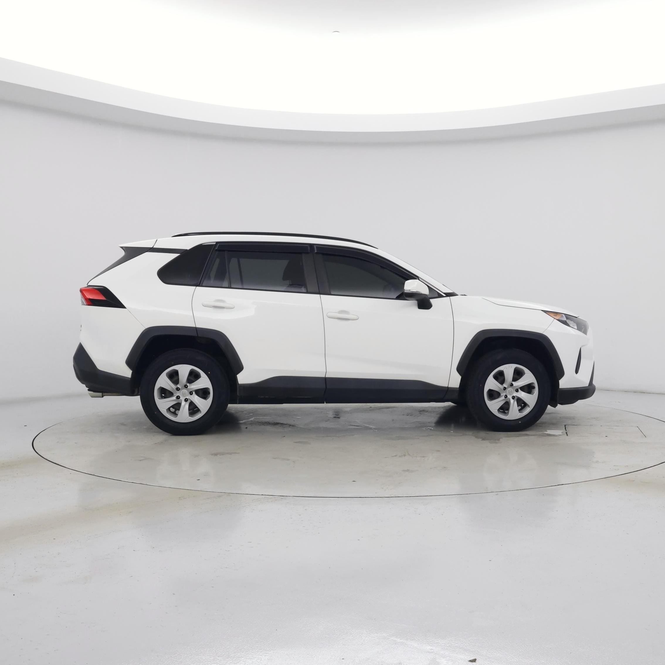 Thumbnail: 2019 Toyota RAV4 - 7