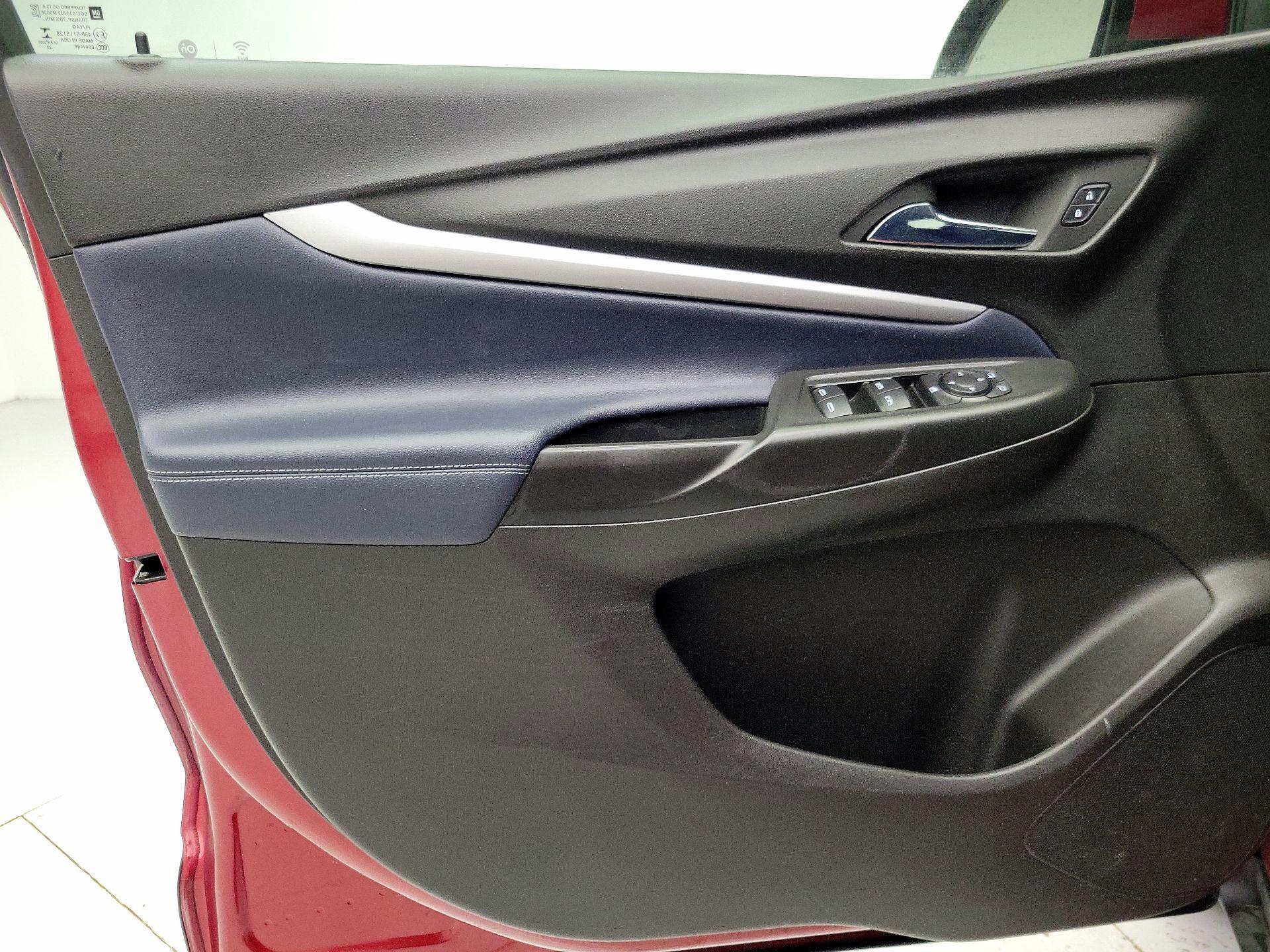 Thumbnail: 2023 Chevrolet Bolt EUV - 12
