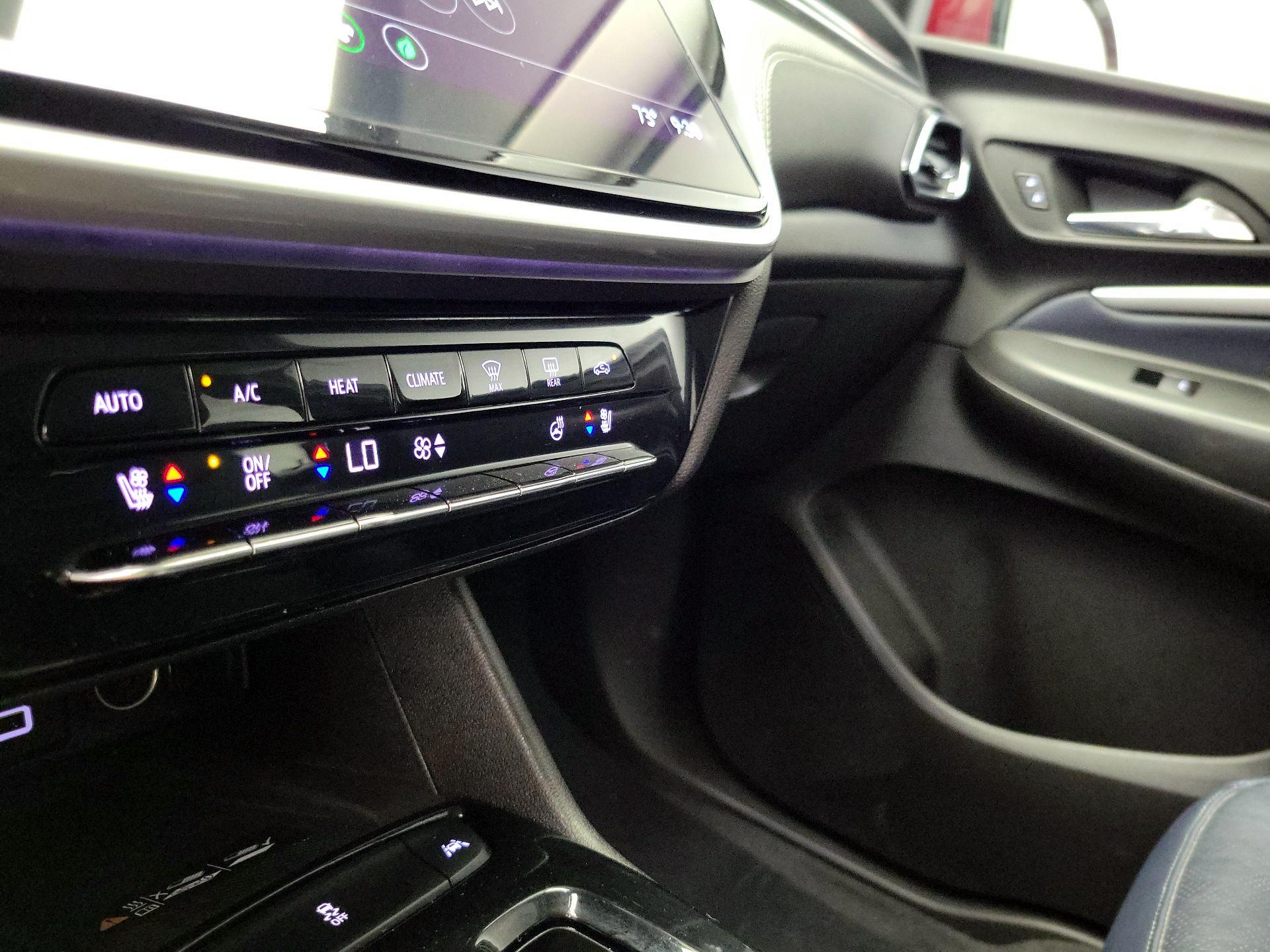 Thumbnail: 2023 Chevrolet Bolt EUV - 16