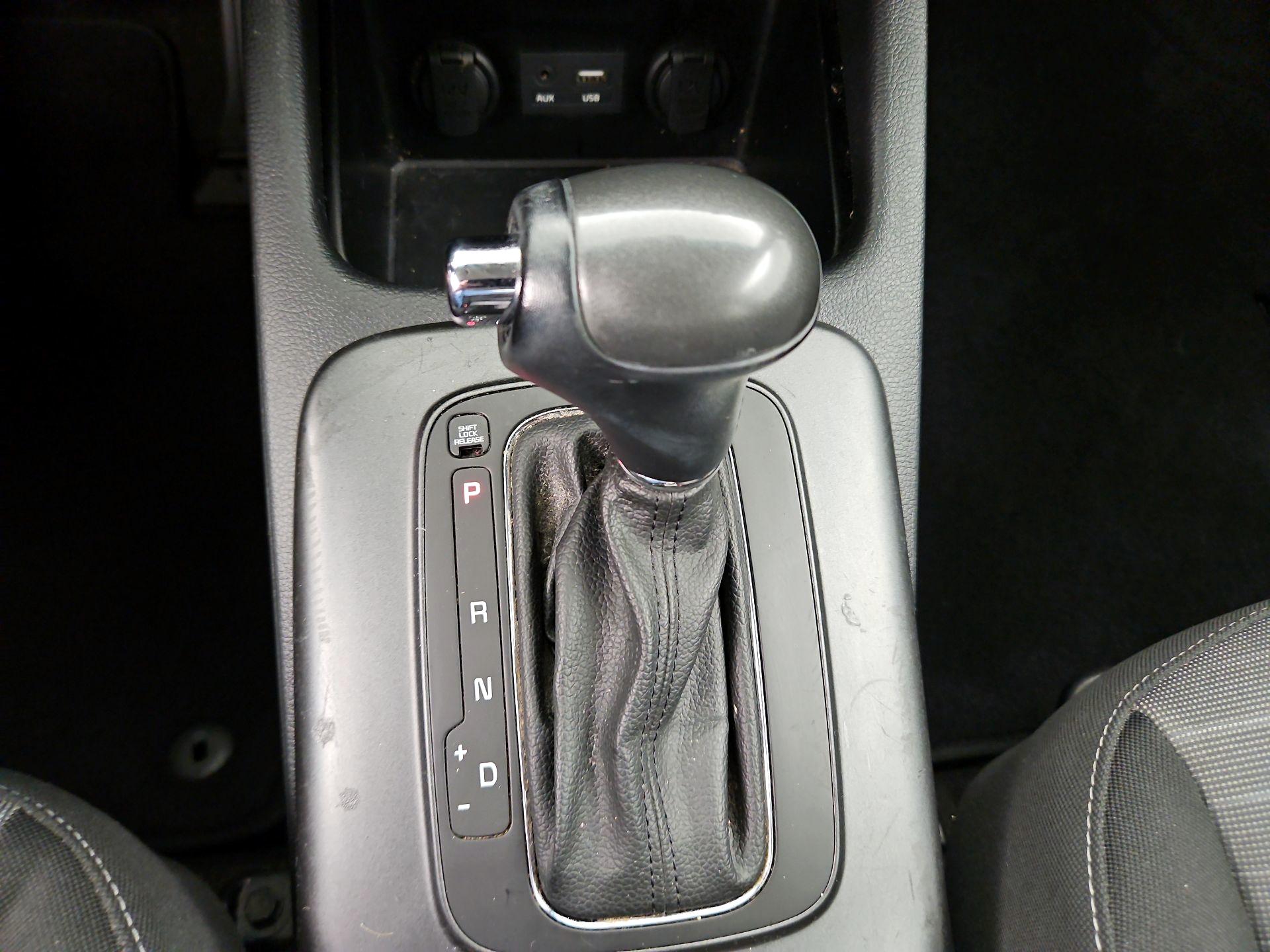 Thumbnail: 2016 Kia Forte - 17
