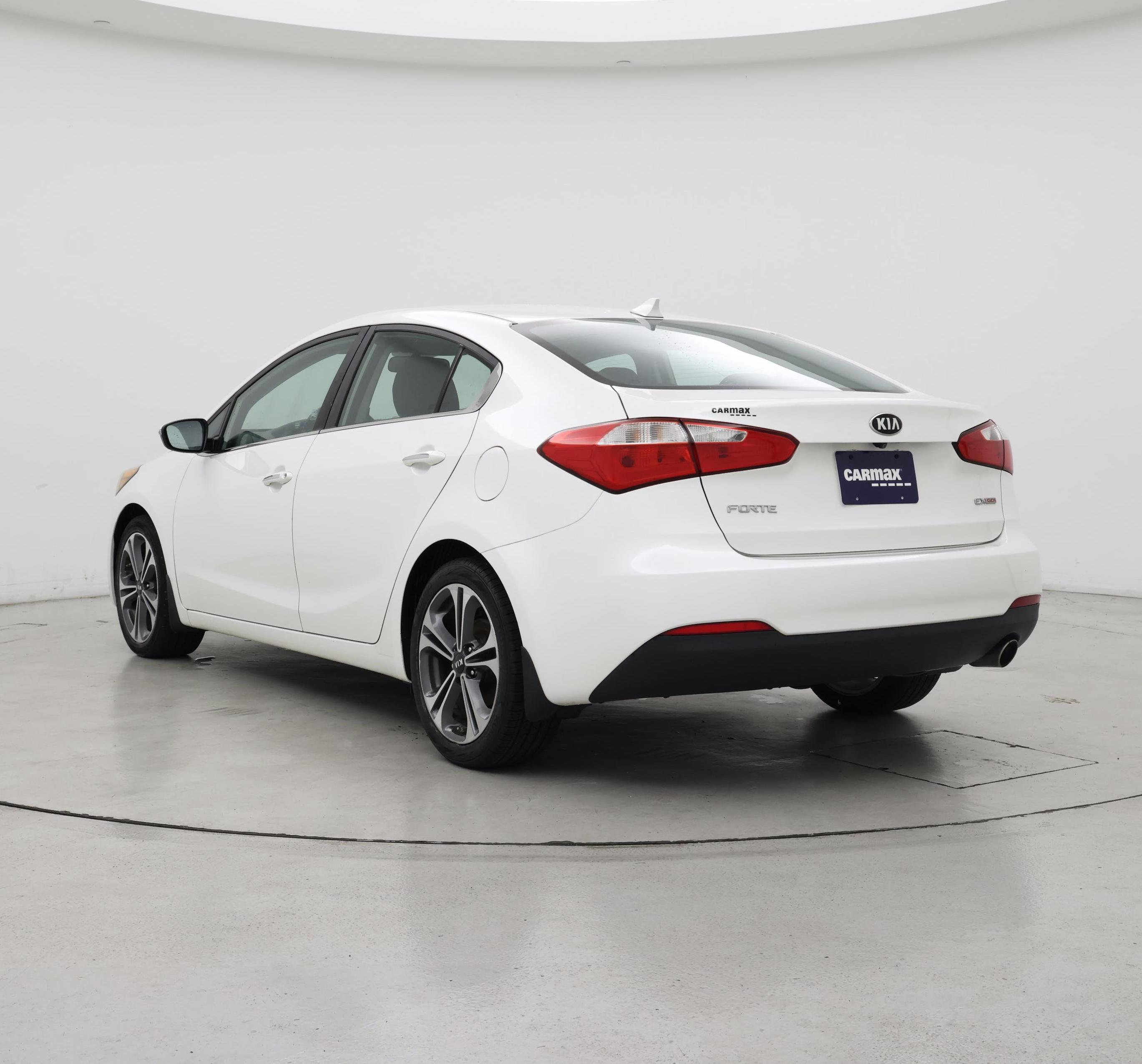 Thumbnail: 2016 Kia Forte - 2