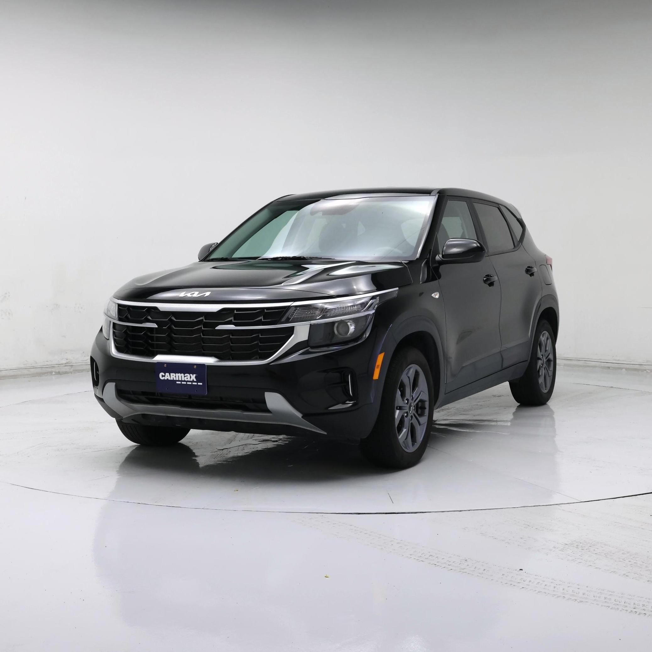Thumbnail: 2024 Kia Seltos - 4
