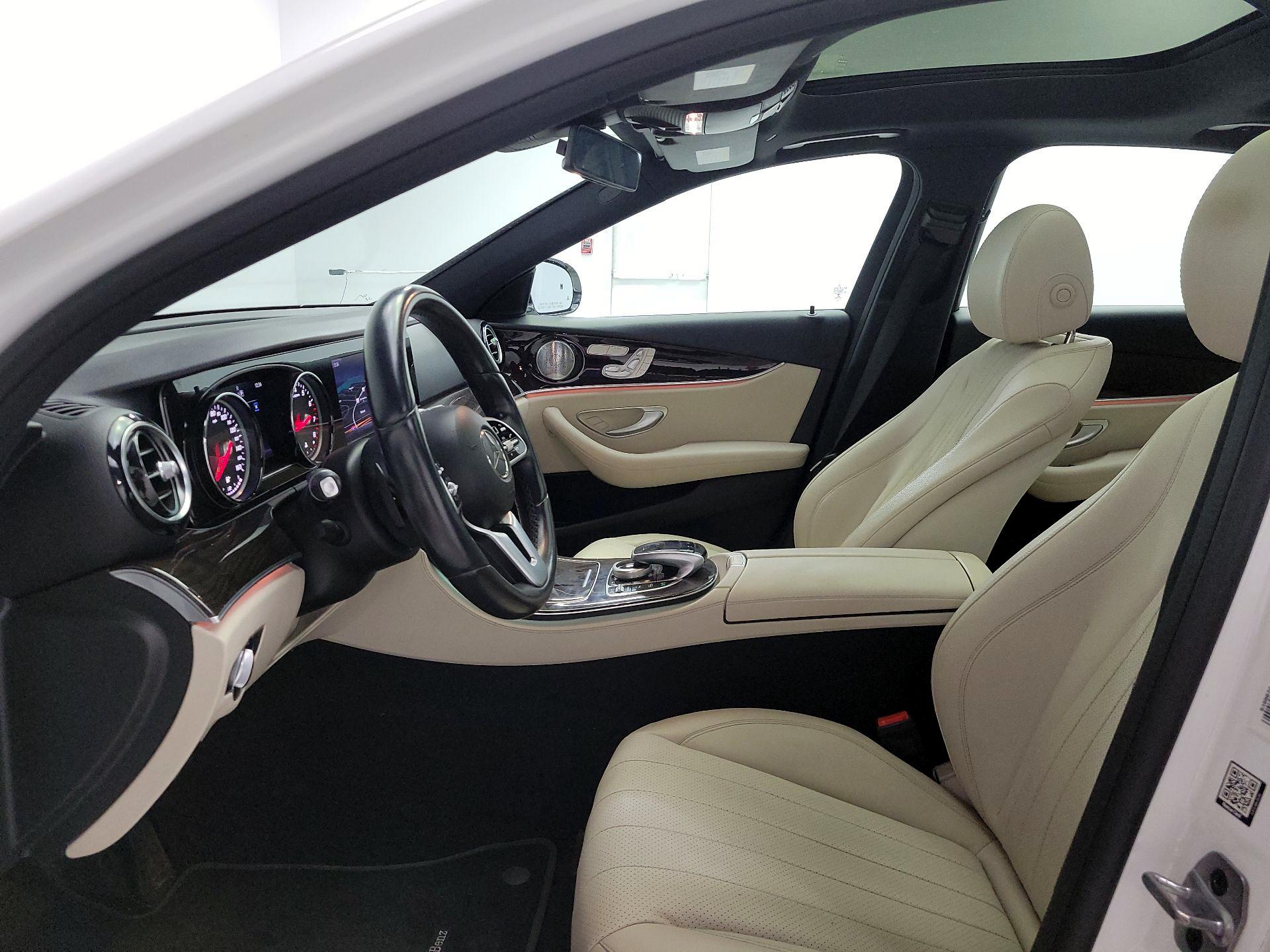 Thumbnail: 2019 Mercedes-Benz E-Class - 11