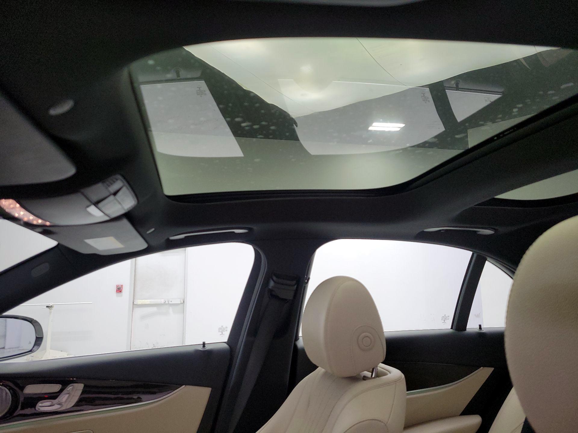 Thumbnail: 2019 Mercedes-Benz E-Class - 20