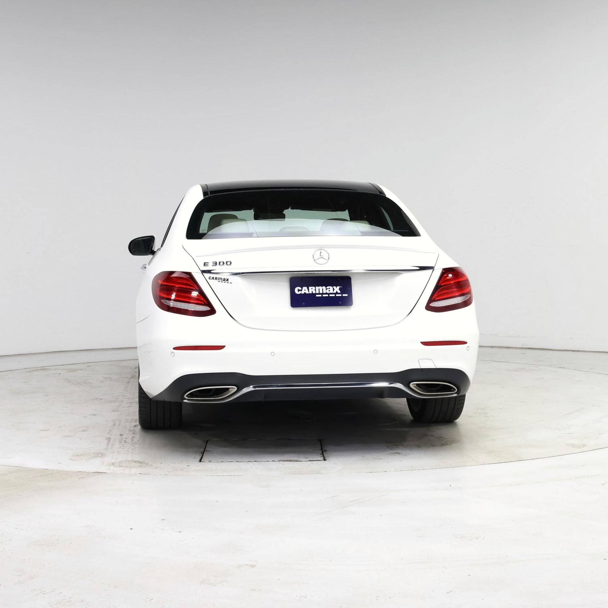Thumbnail: 2019 Mercedes-Benz E-Class - 6