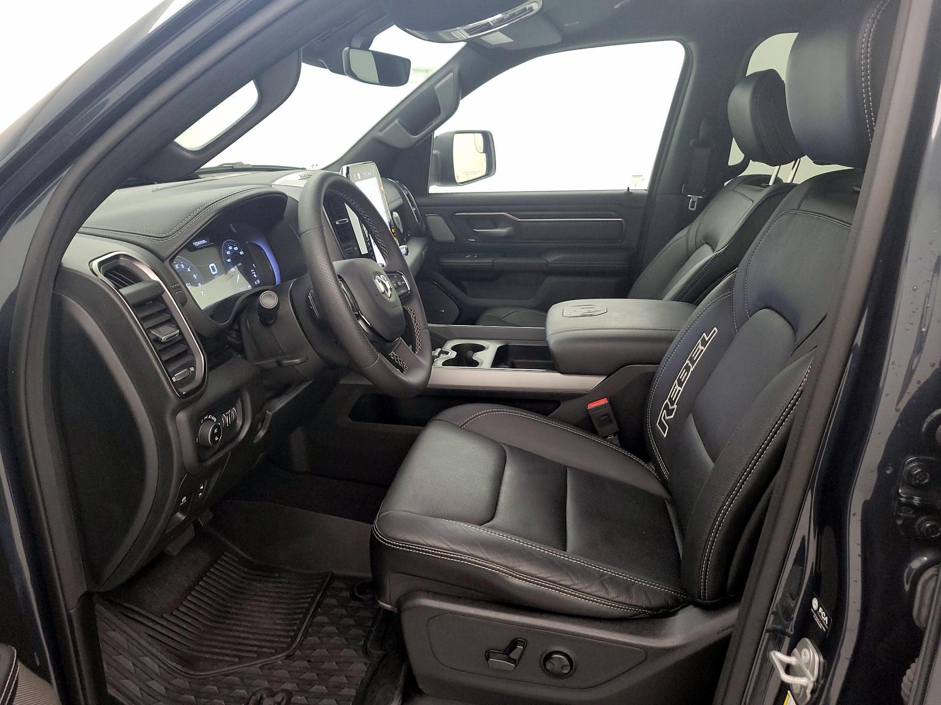 Thumbnail: 2025 RAM 1500 - 11