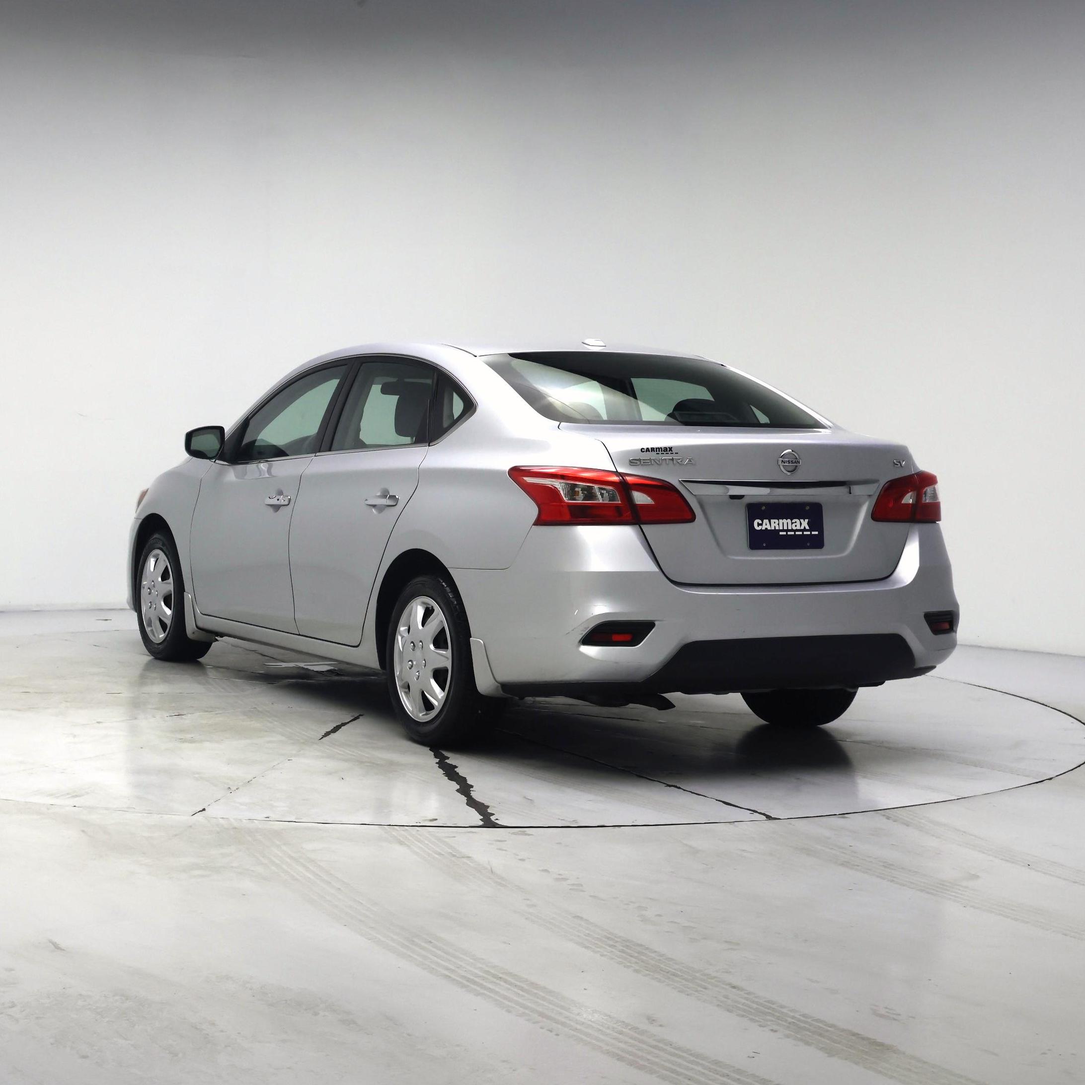 Thumbnail: 2017 Nissan Sentra - 2