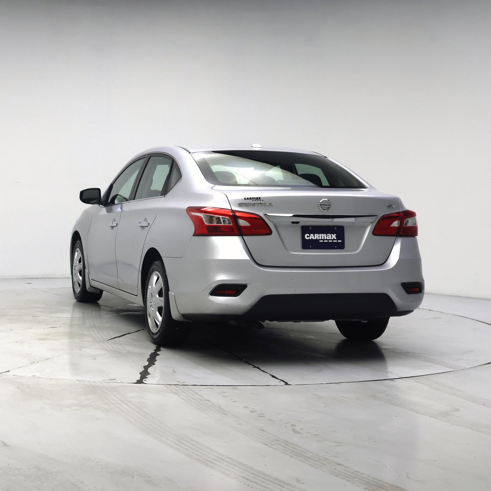 Thumbnail: 2017 Nissan Sentra - 6