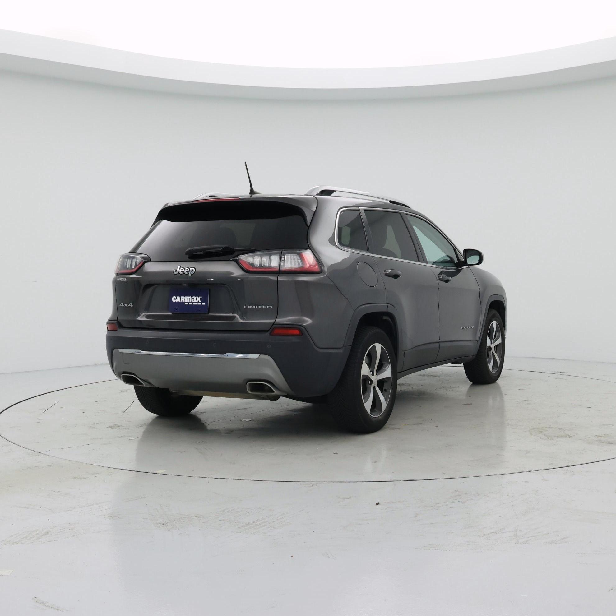 Thumbnail: 2019 Jeep Cherokee - 8