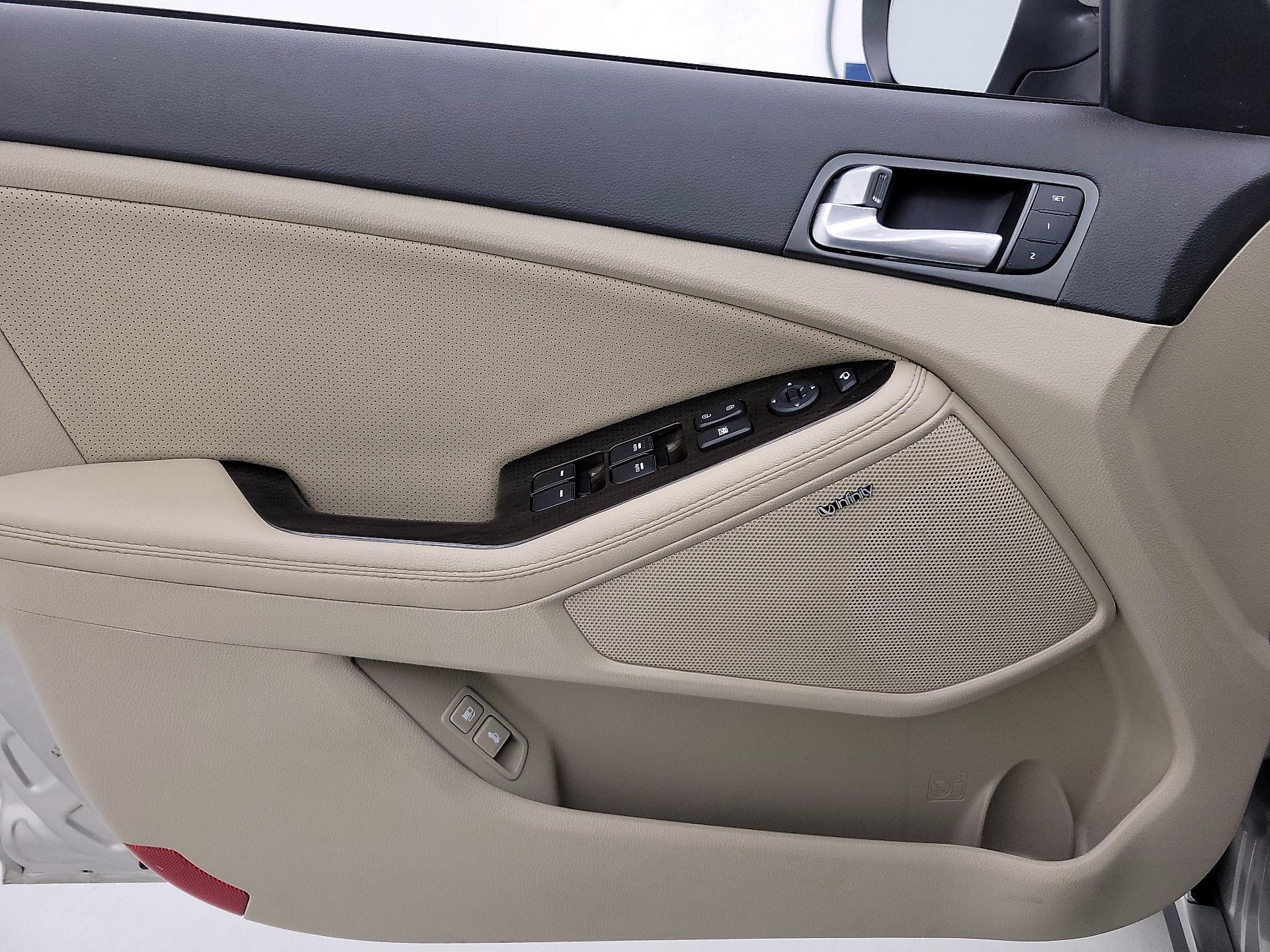 Thumbnail: 2015 Kia Optima - 12