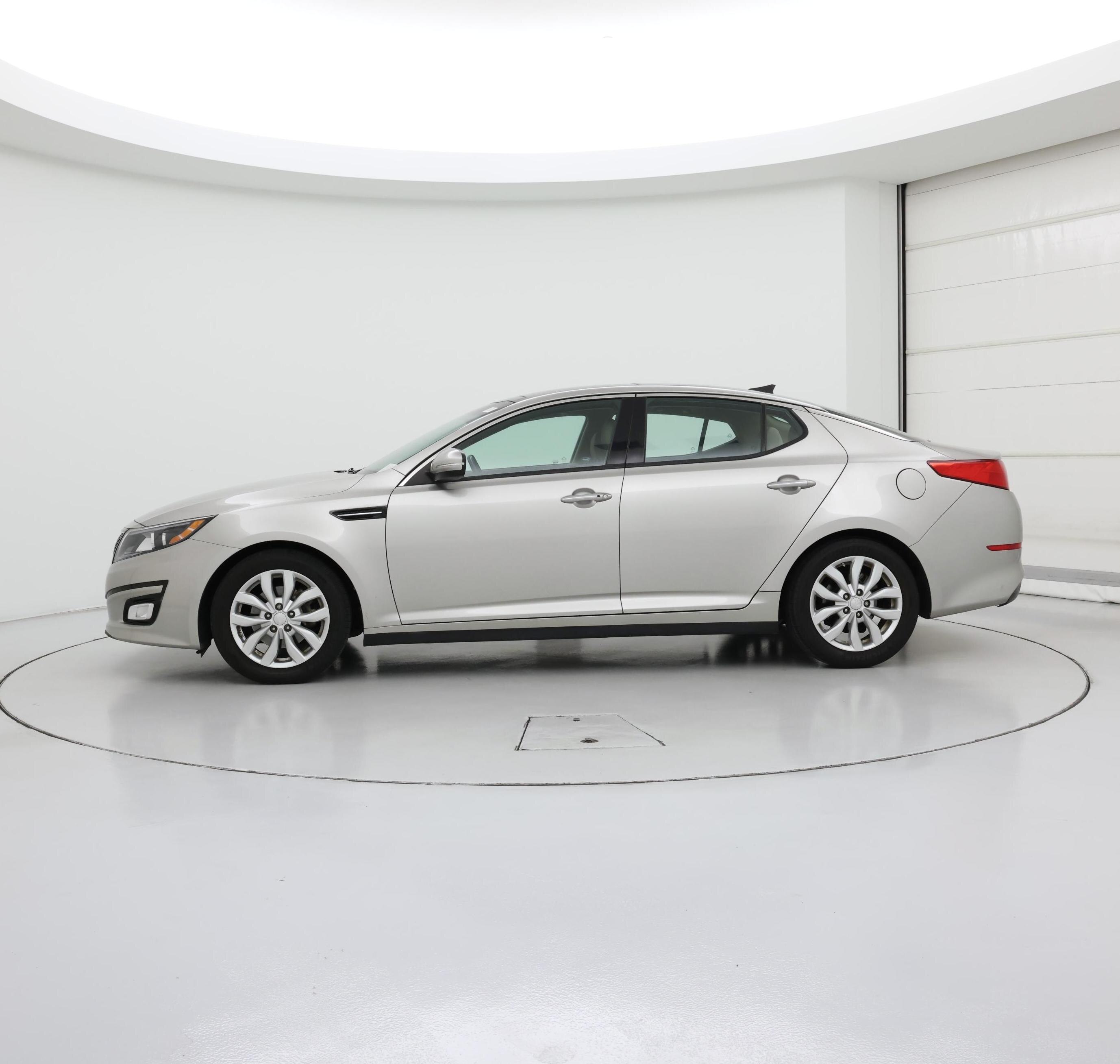 Thumbnail: 2015 Kia Optima - 3