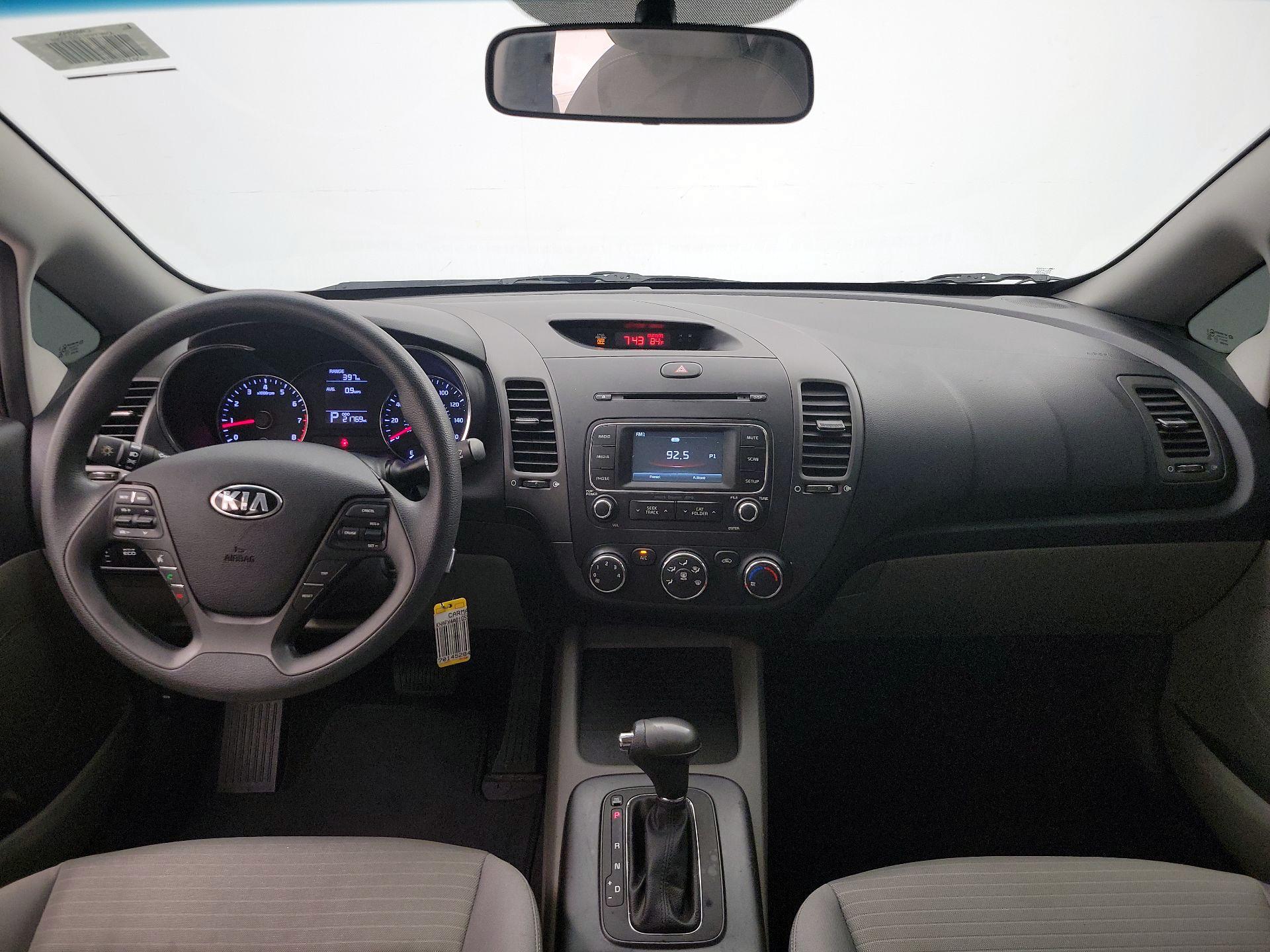 Thumbnail: 2016 Kia Forte - 9