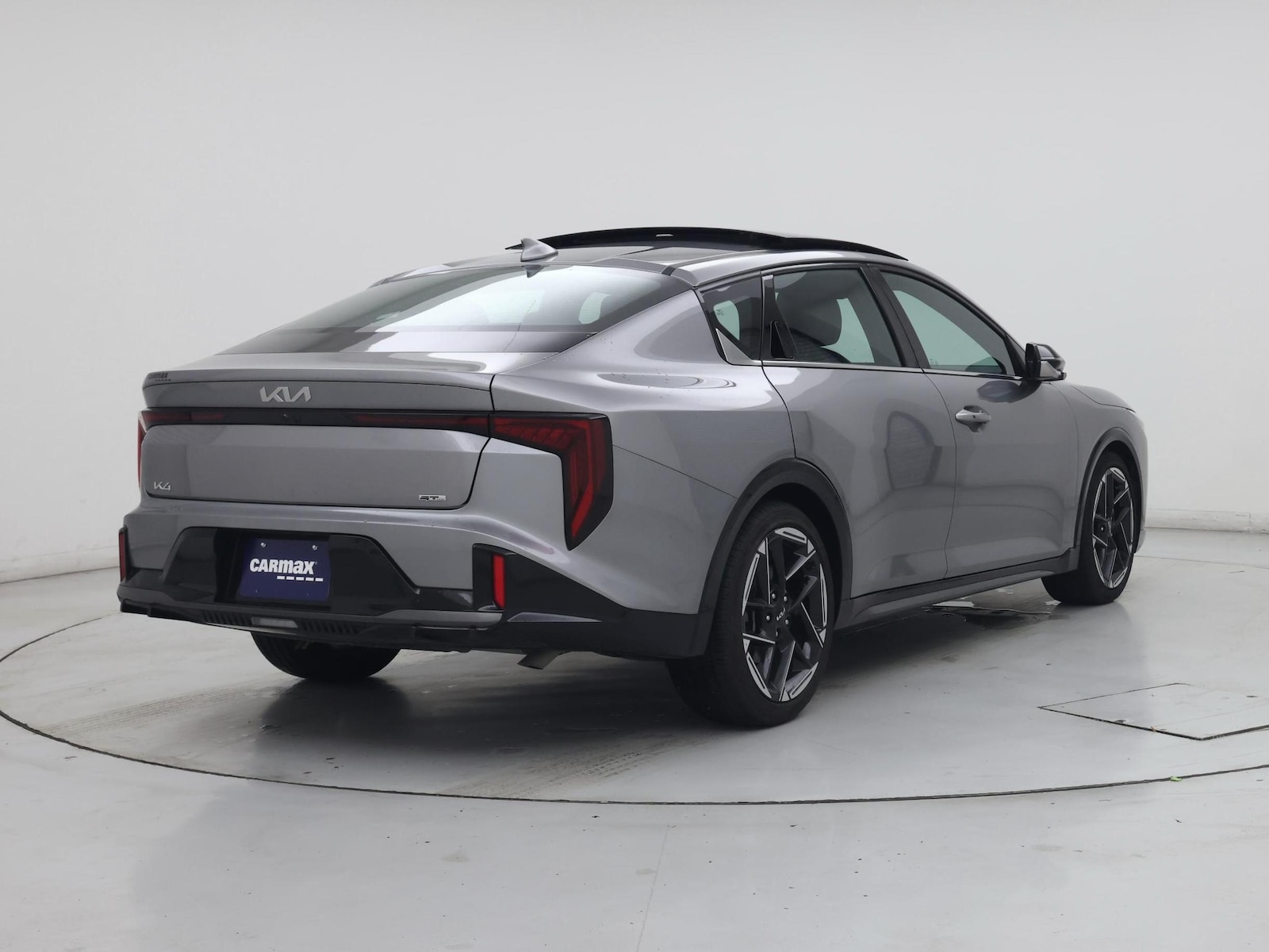2025 Kia K4 GT-Line - Photo 9