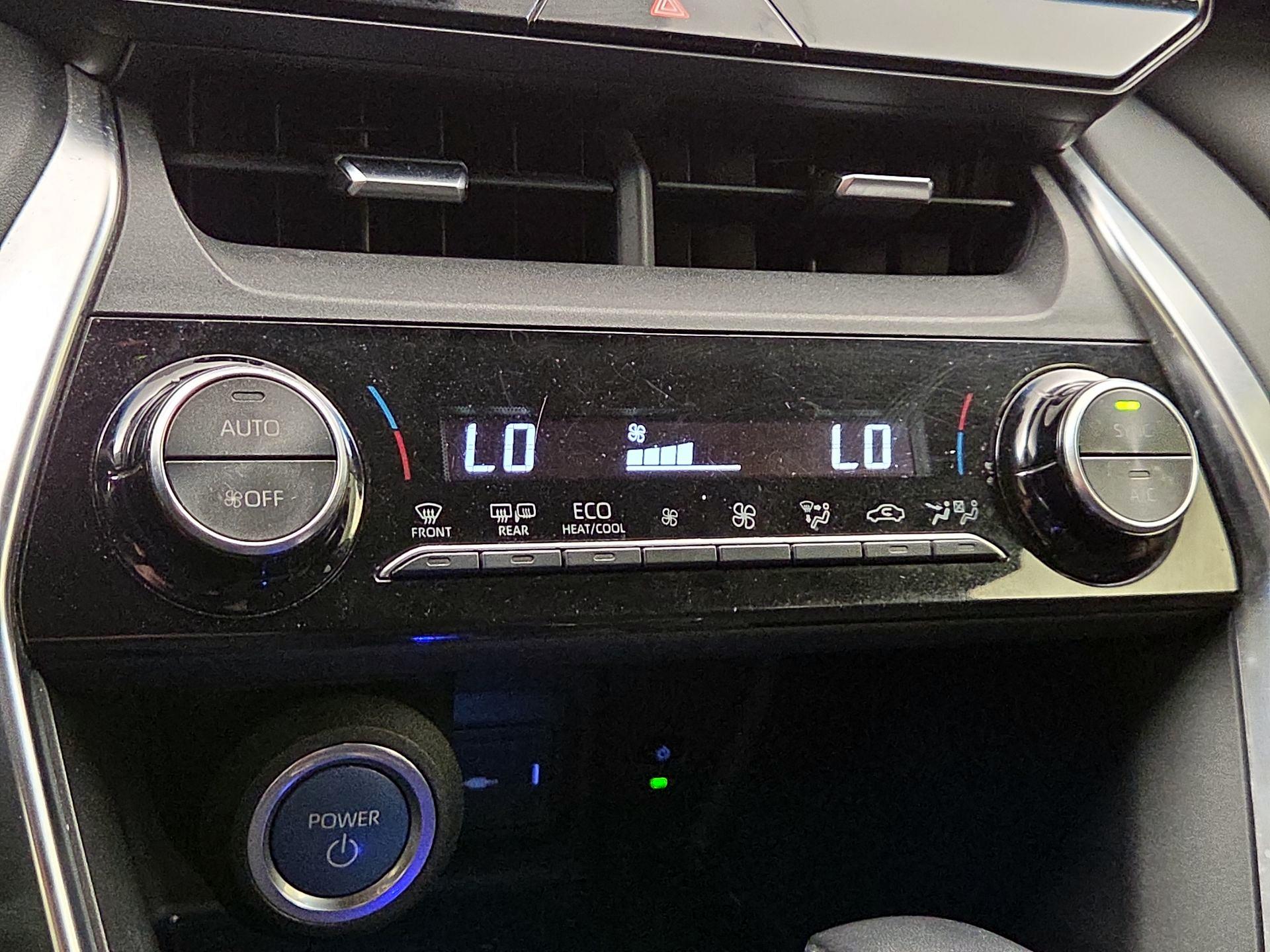 Thumbnail: 2021 Toyota Venza - 17