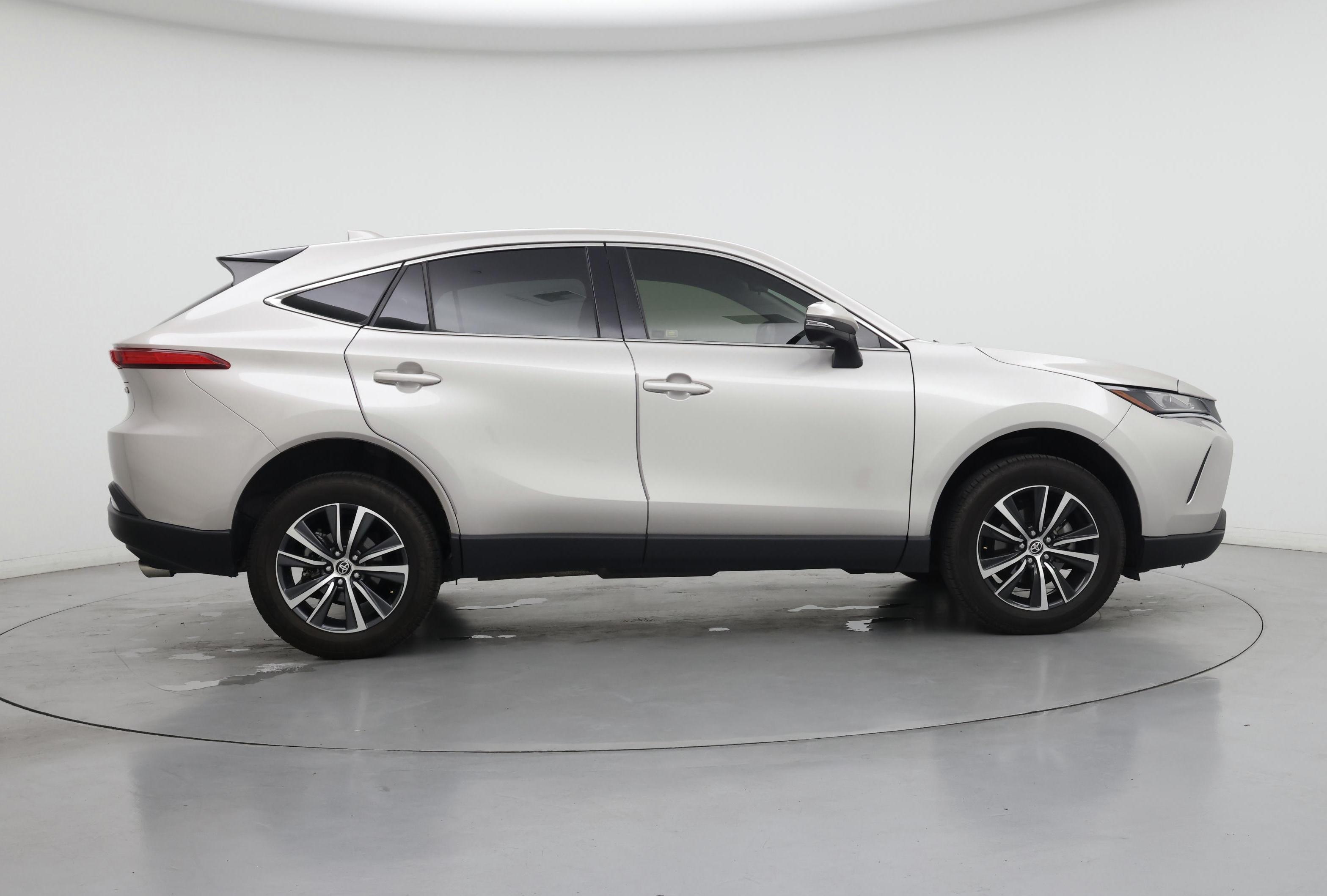 Thumbnail: 2021 Toyota Venza - 7