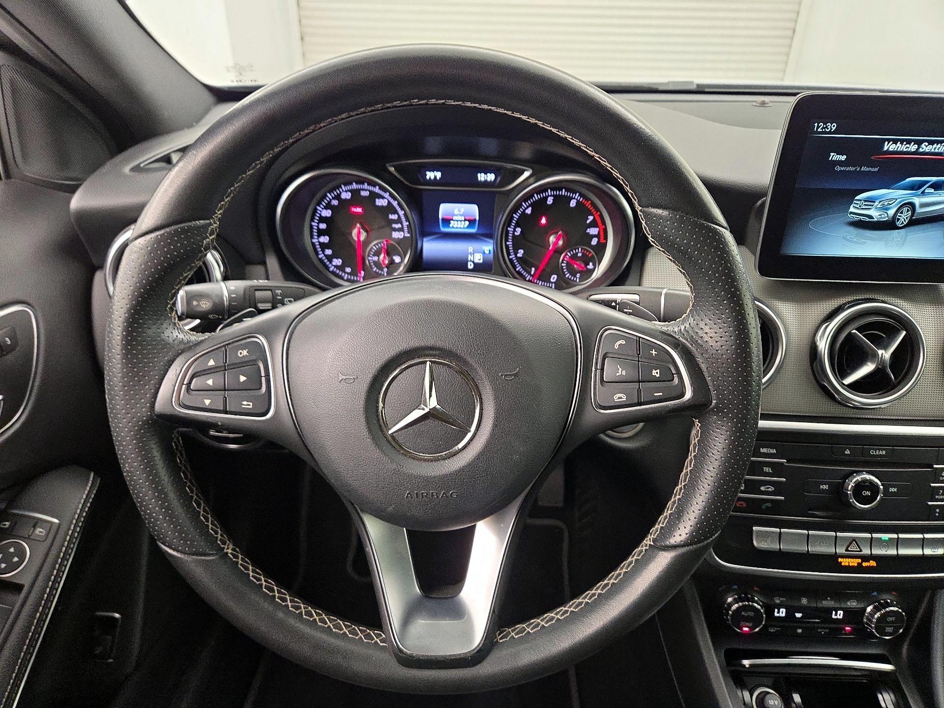 Thumbnail: 2018 Mercedes-Benz GLA - 10