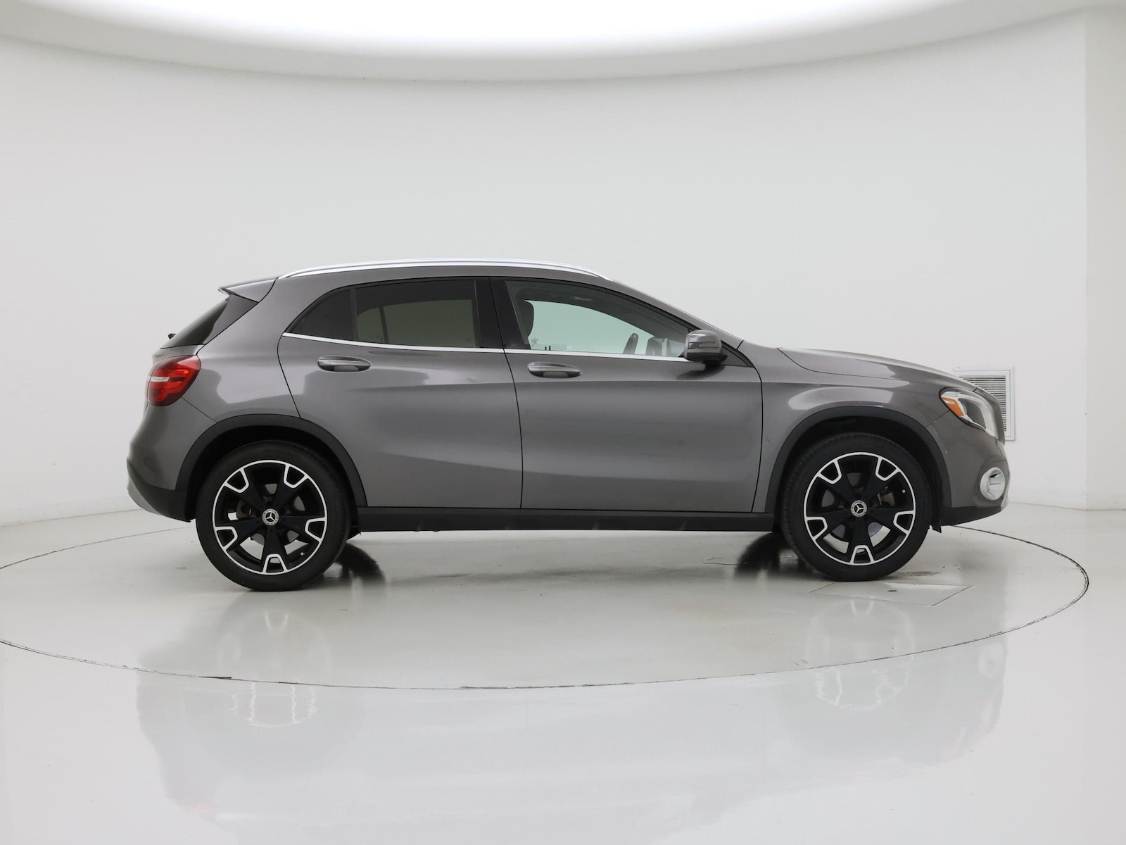 2018 Mercedes-Benz GLA-Class GLA250 - Photo 8