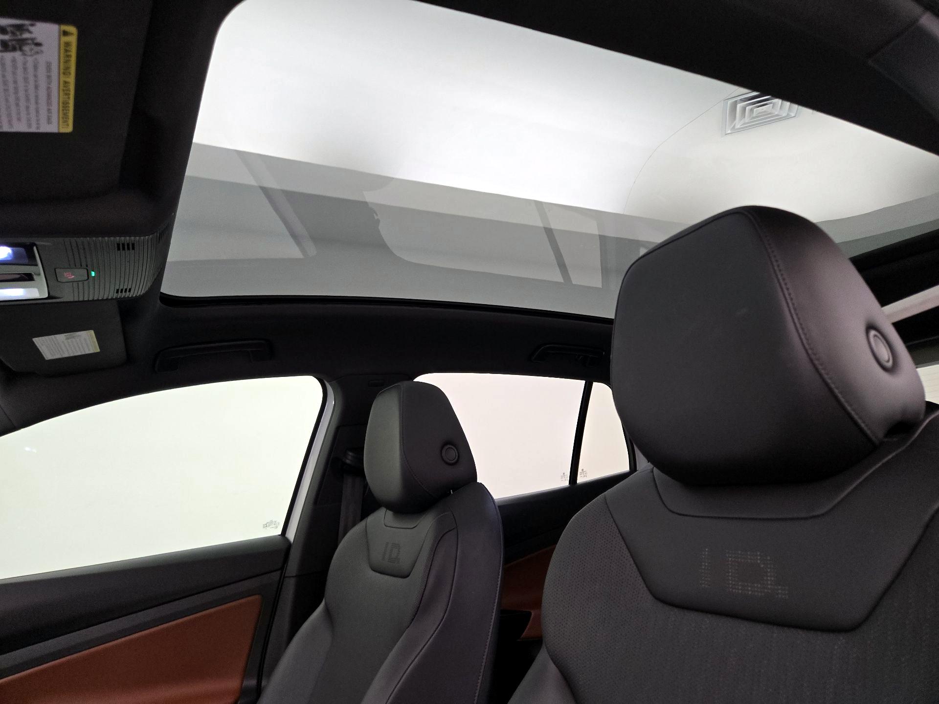 Thumbnail: 2021 Volkswagen ID.4 - 20