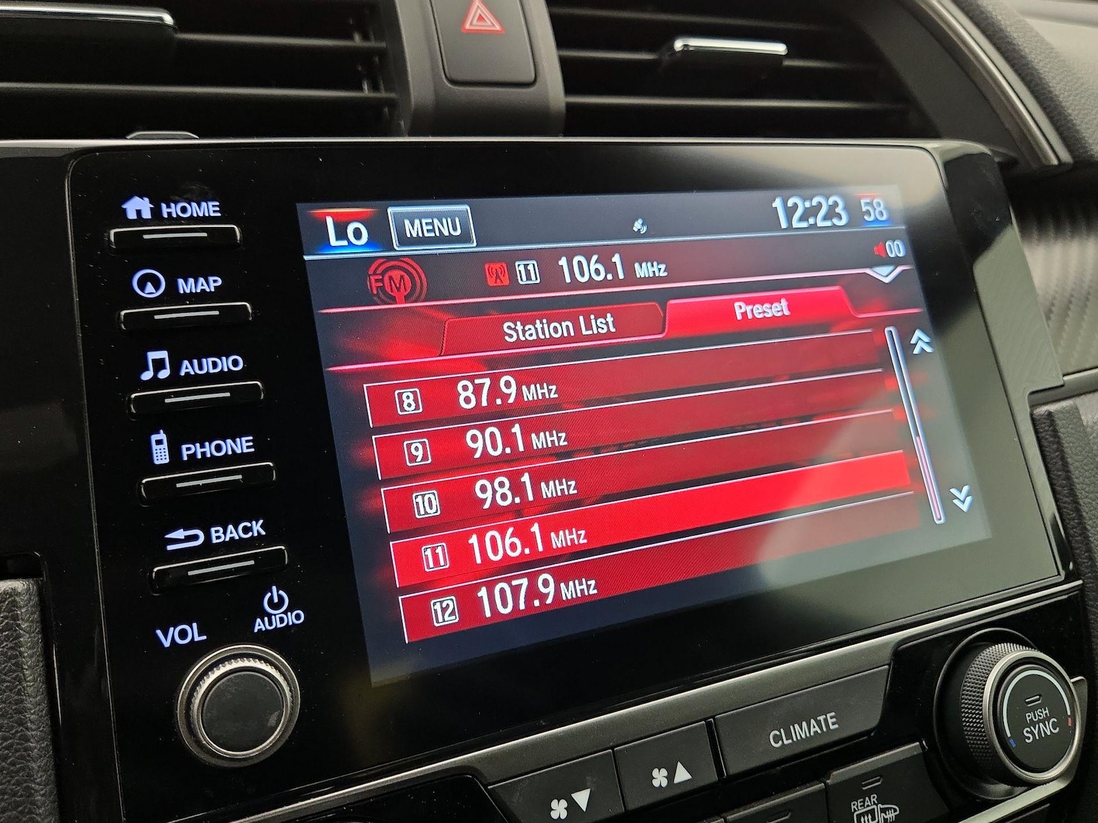 2019 Honda Civic Hatchback Sport Touring - Photo 16