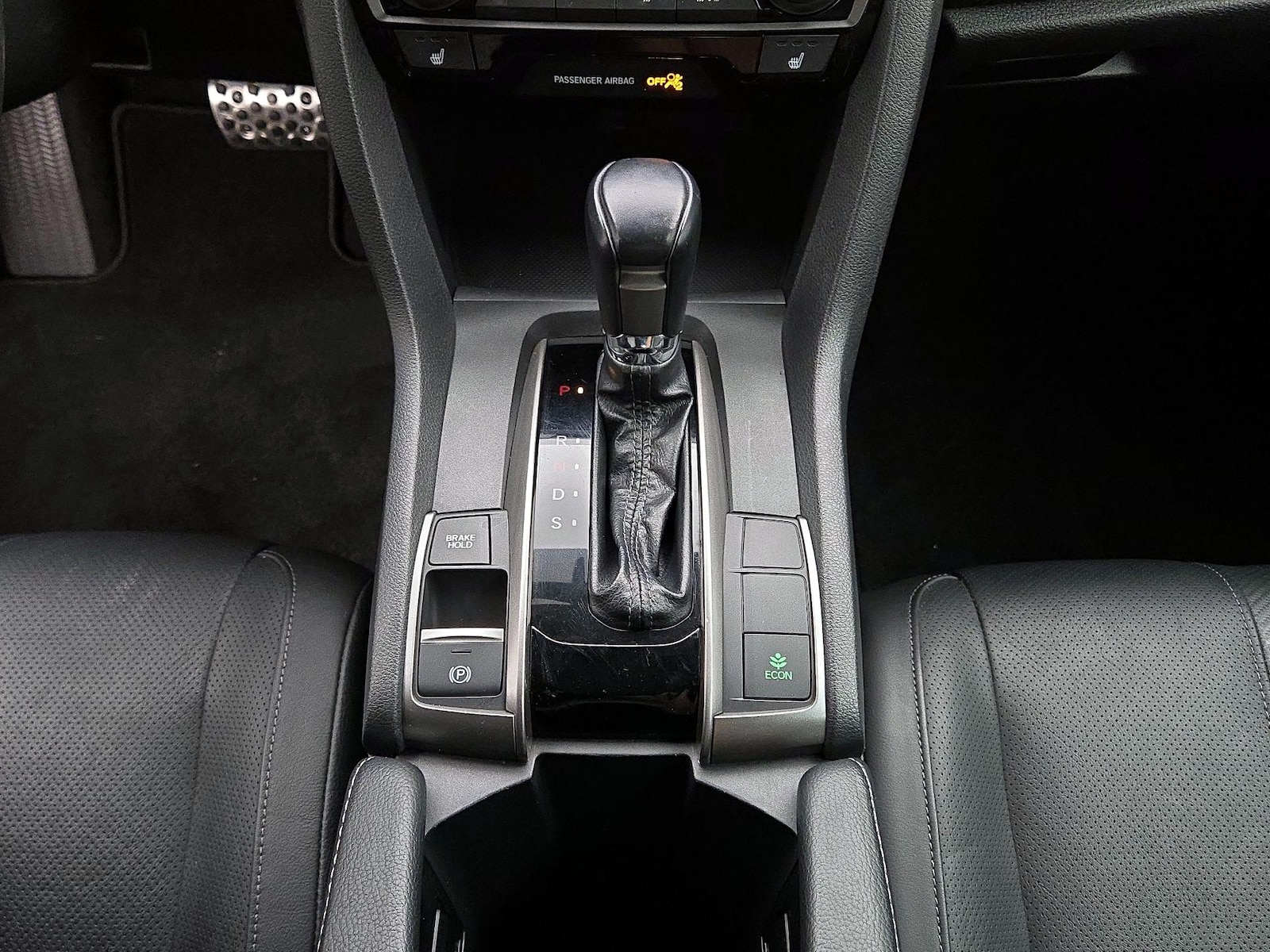 2019 Honda Civic Hatchback Sport Touring - Photo 18