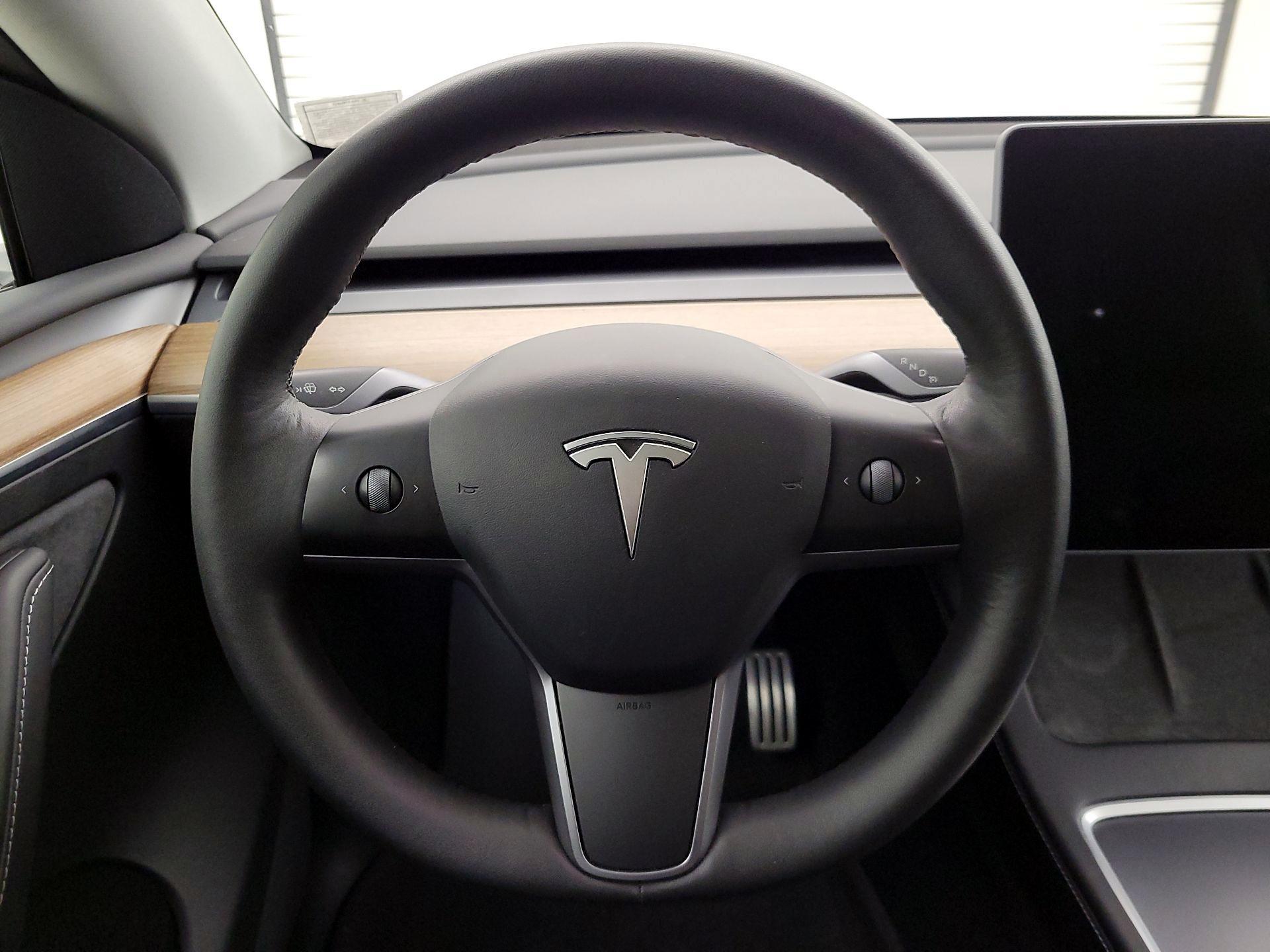 Thumbnail: 2022 Tesla Model Y - 10