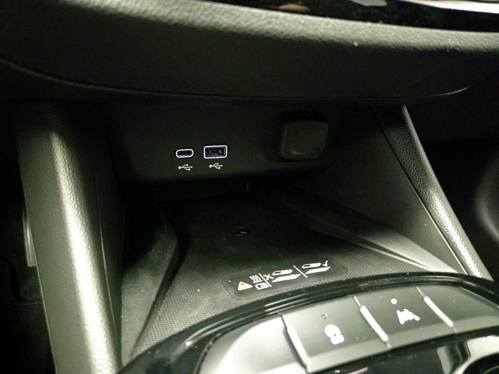 2026 Buick Envista Sport Touring - Photo 19