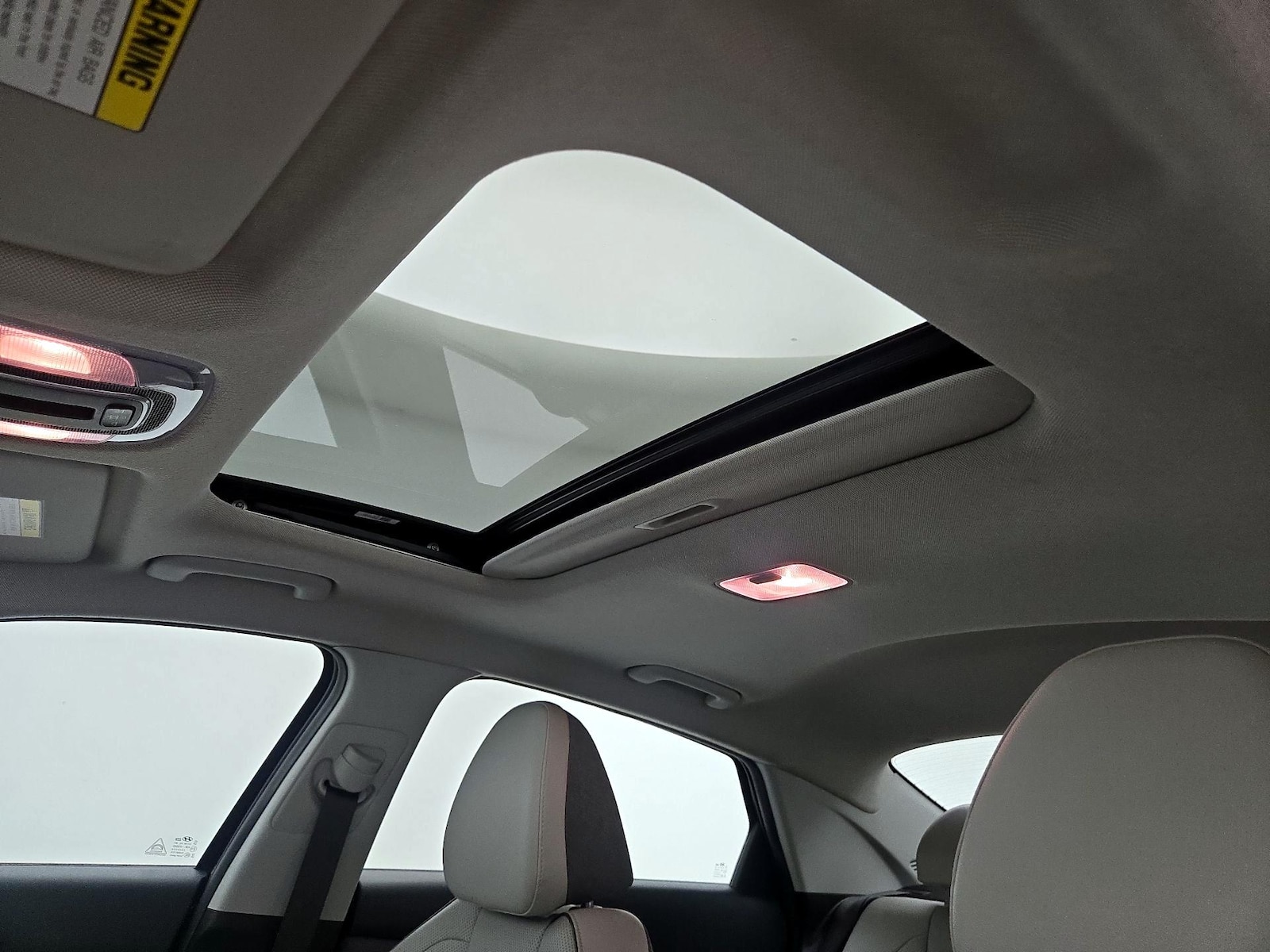 Sunroof(s) & Overhead Airbags