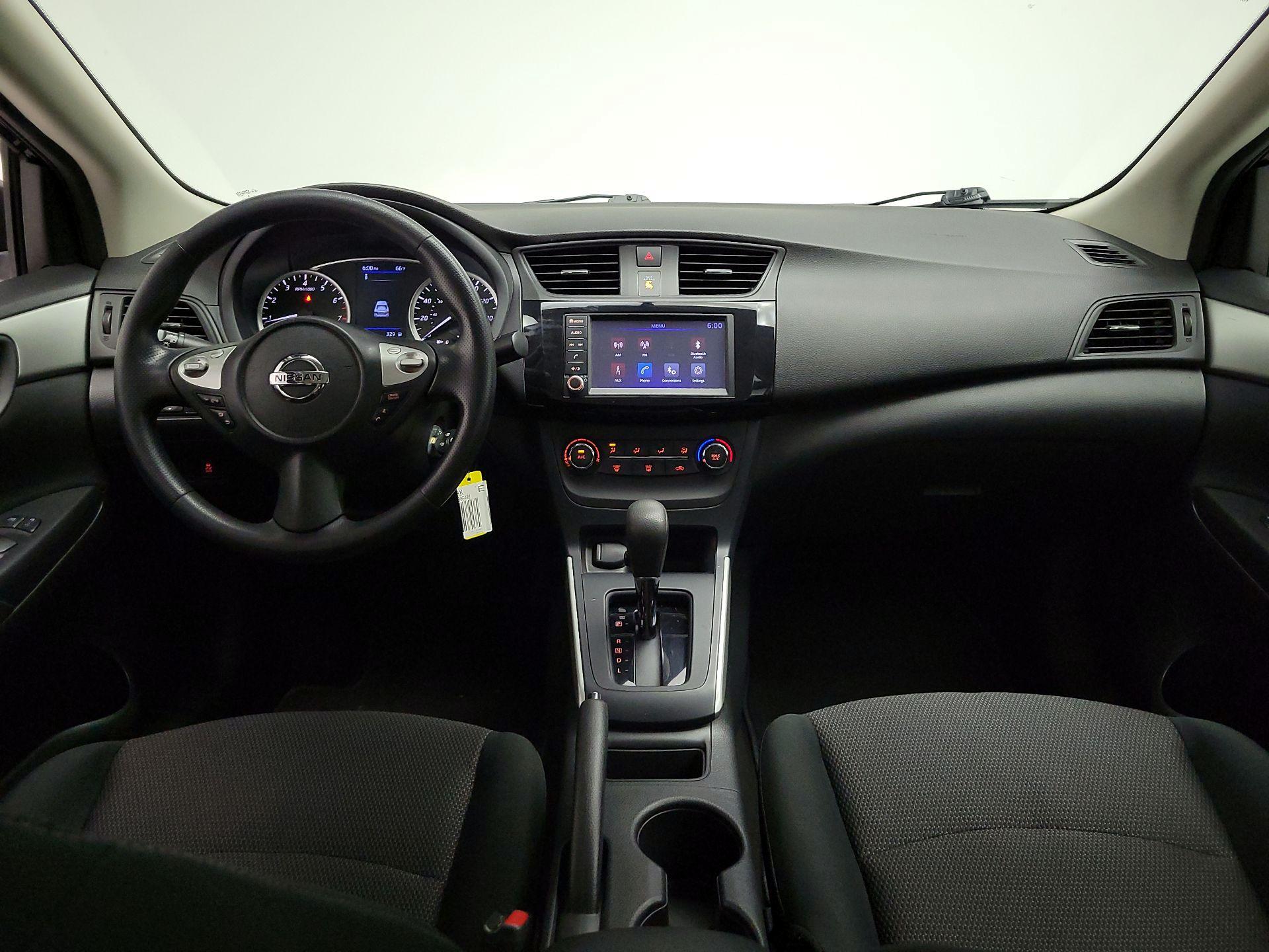 Thumbnail: 2019 Nissan Sentra - 9