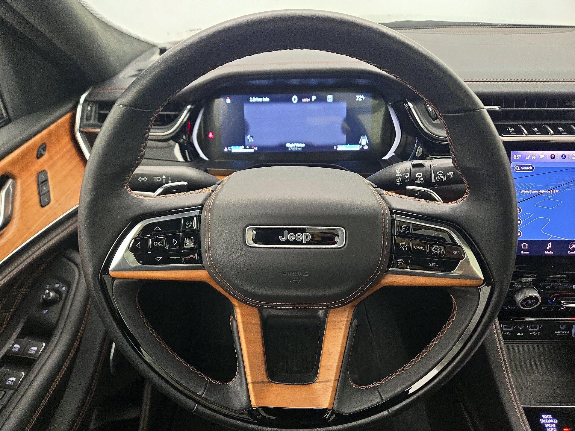 Thumbnail: 2025 Jeep Grand Cherokee - 10