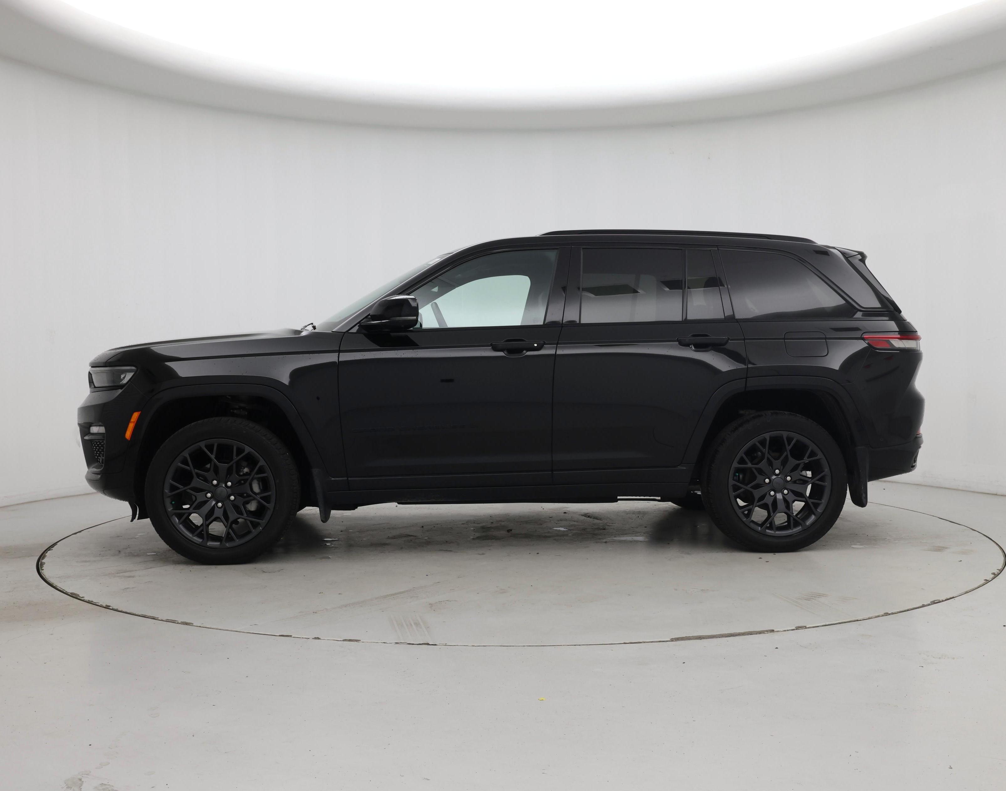 Thumbnail: 2025 Jeep Grand Cherokee - 3