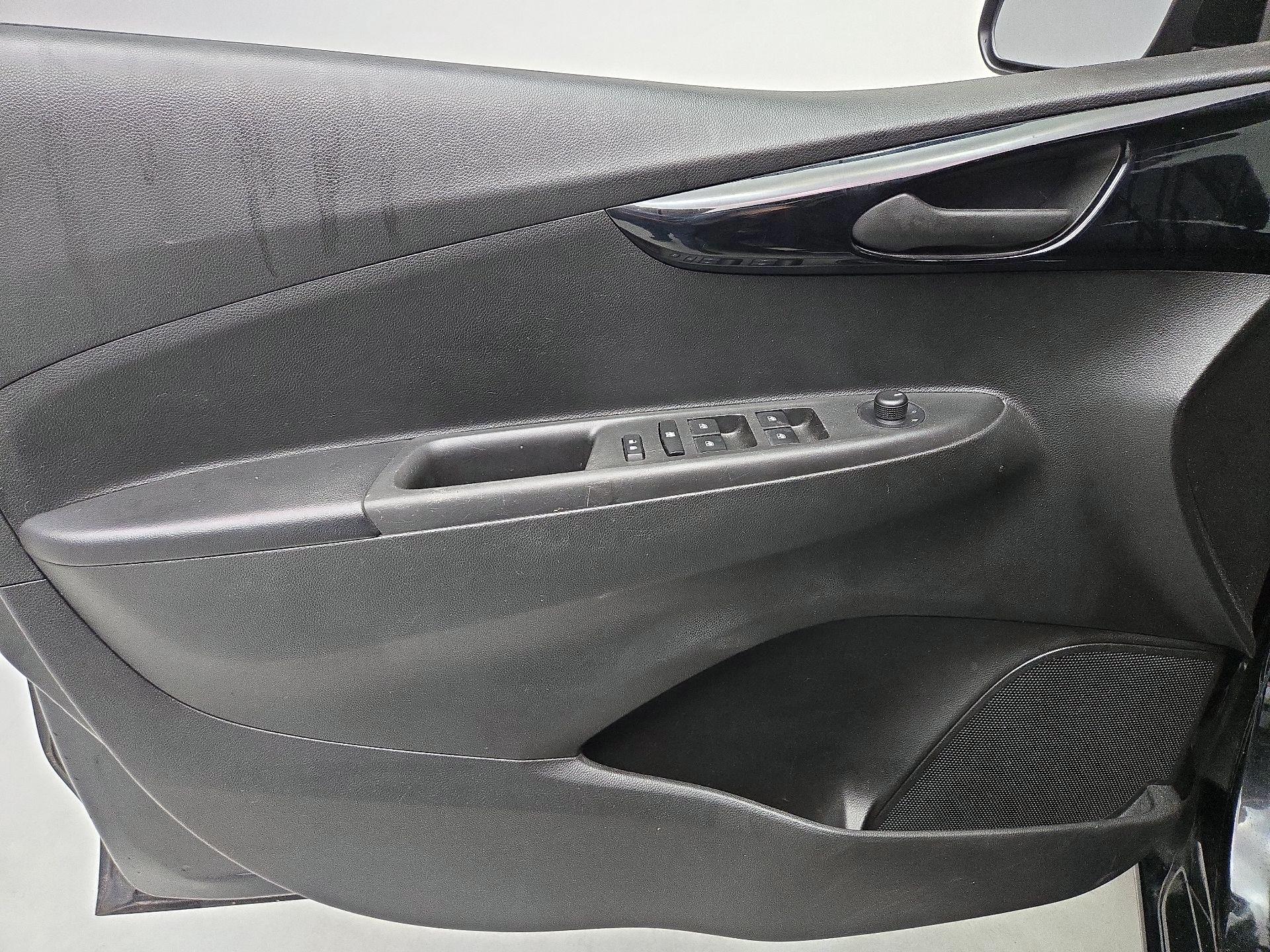 Thumbnail: 2018 Chevrolet Spark - 12