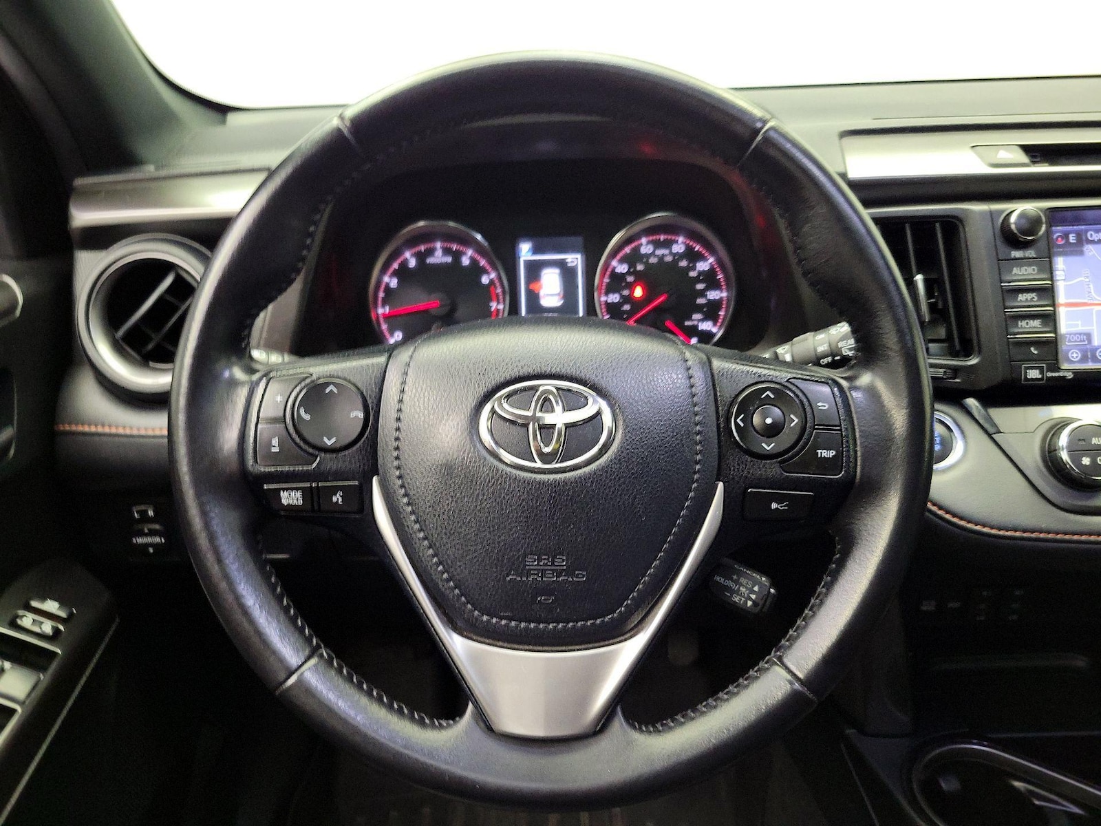 2016 Toyota RAV4 SE - Photo 11
