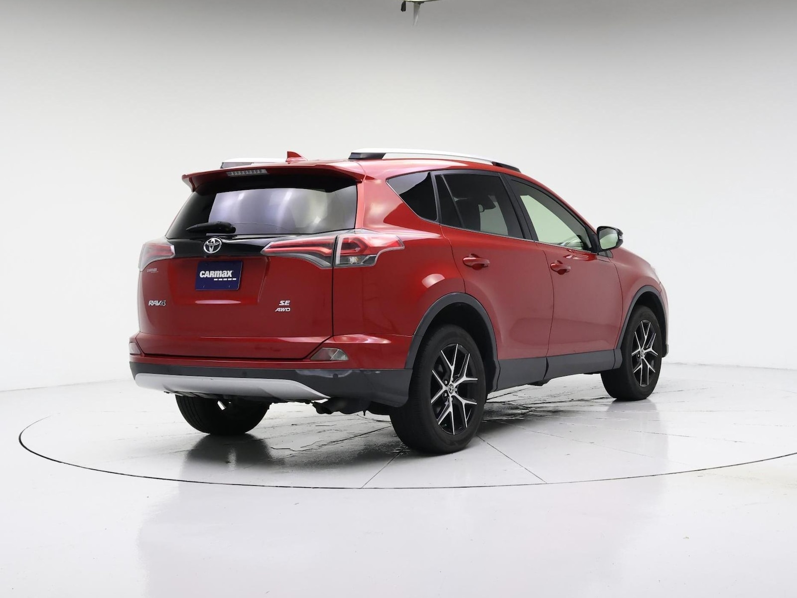 2016 Toyota RAV4 SE - Photo 9