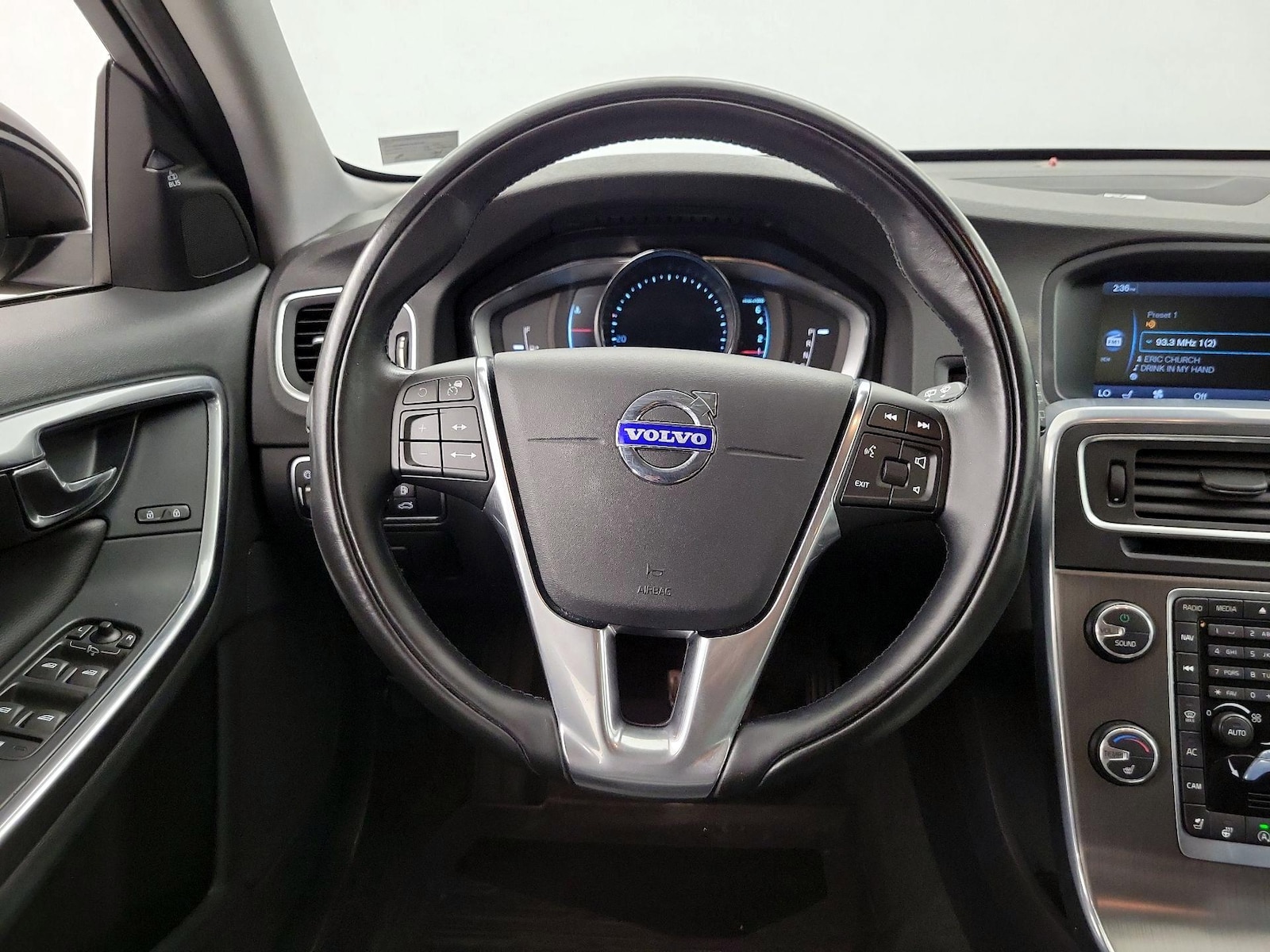 2015 Volvo V60 Platinum - Photo 11