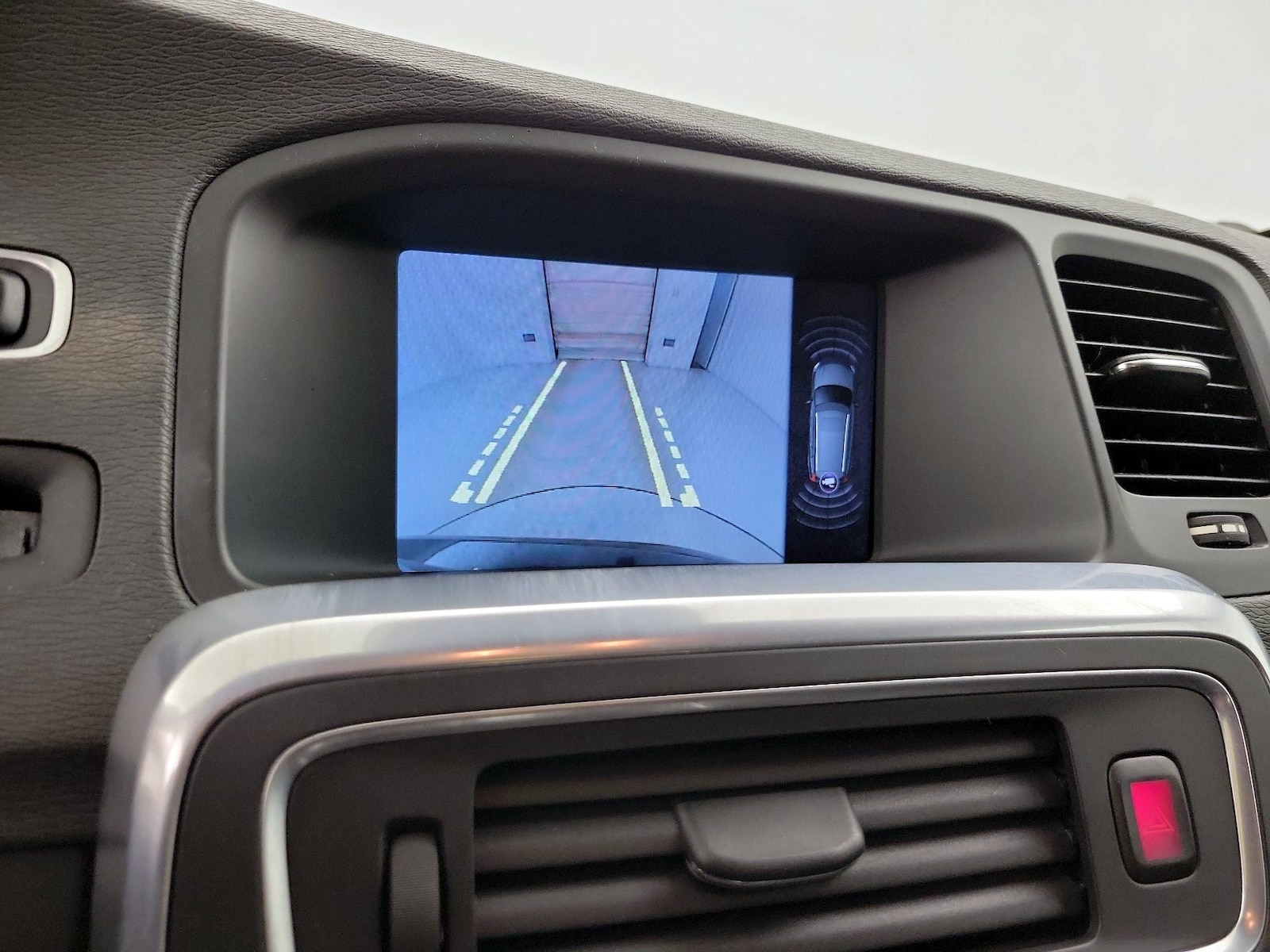 2015 Volvo V60 Platinum - Photo 16