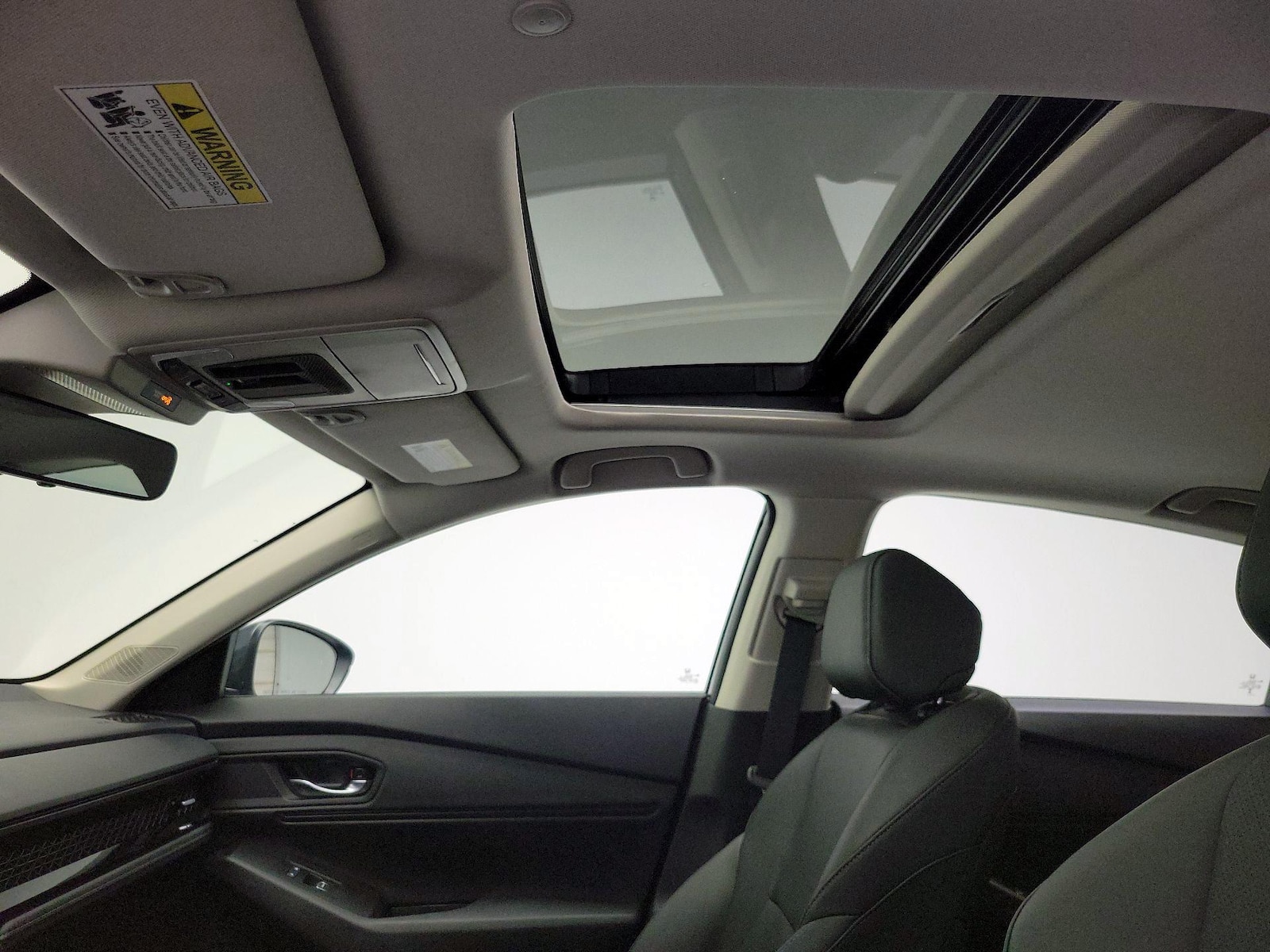 Sunroof(s) & Overhead Airbags