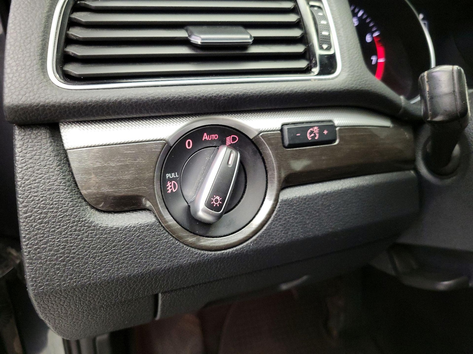 2017 Volkswagen Passat SE - Photo 14