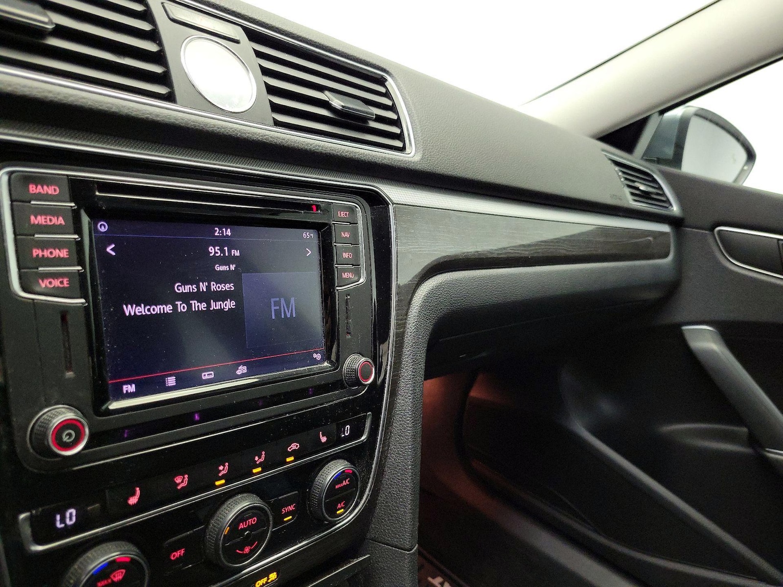 2017 Volkswagen Passat SE - Photo 17