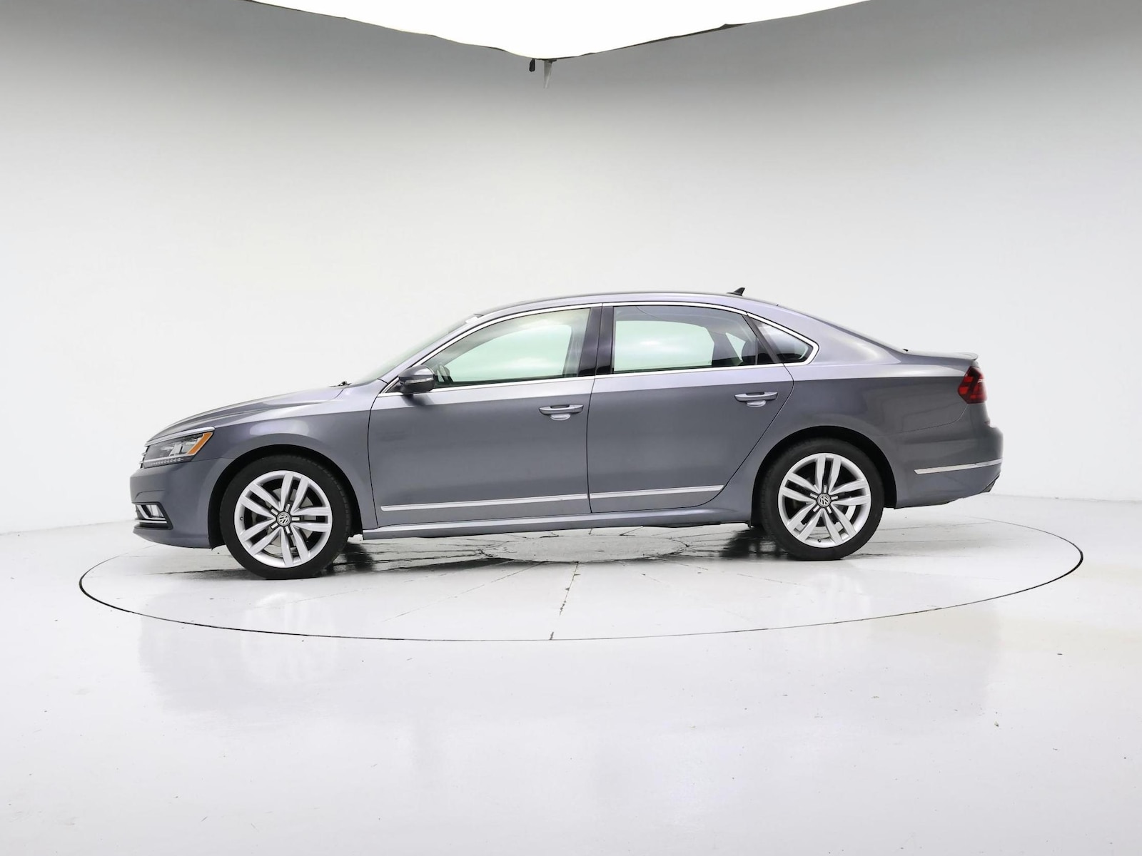 2017 Volkswagen Passat SE - Photo 4
