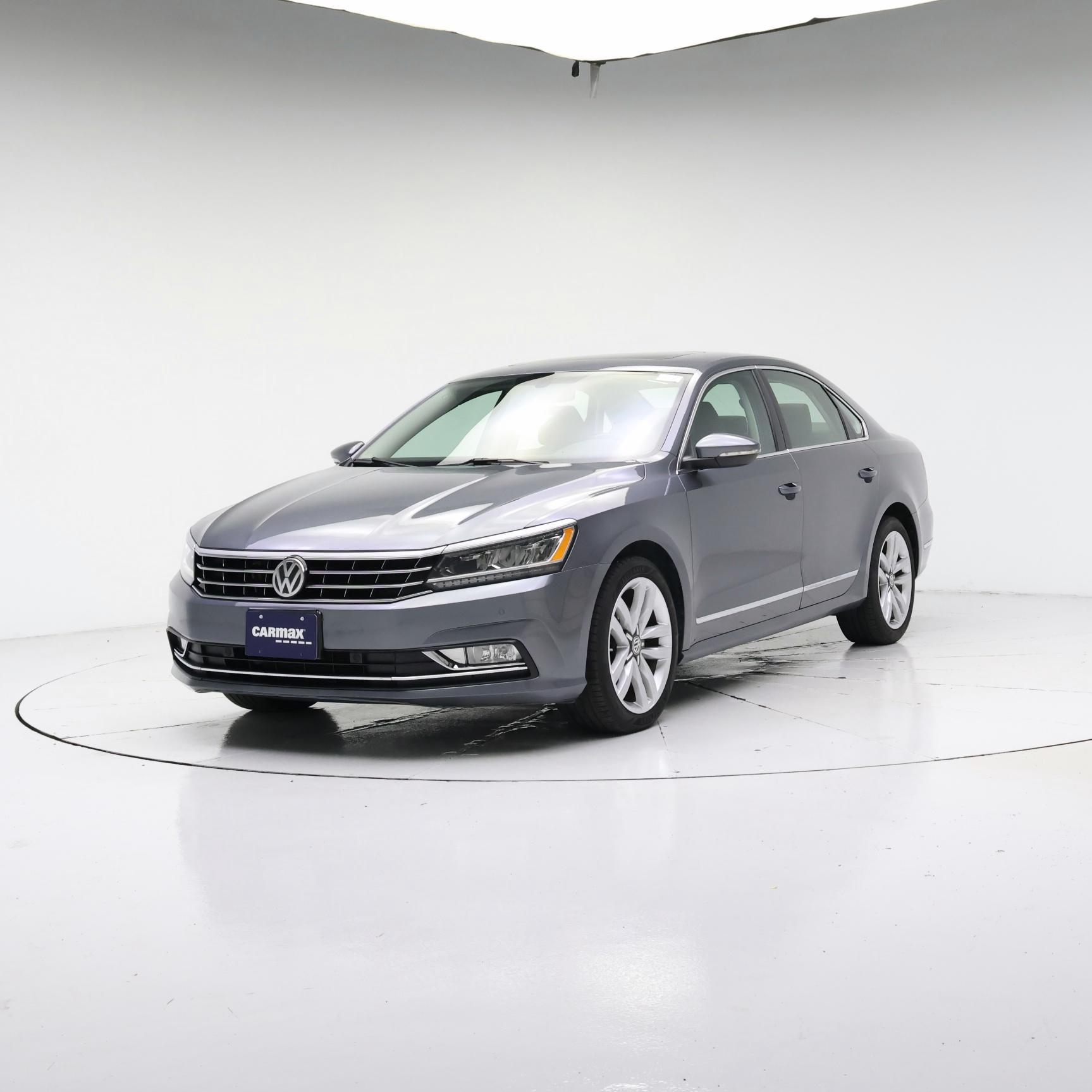 Thumbnail: 2017 Volkswagen Passat - 4