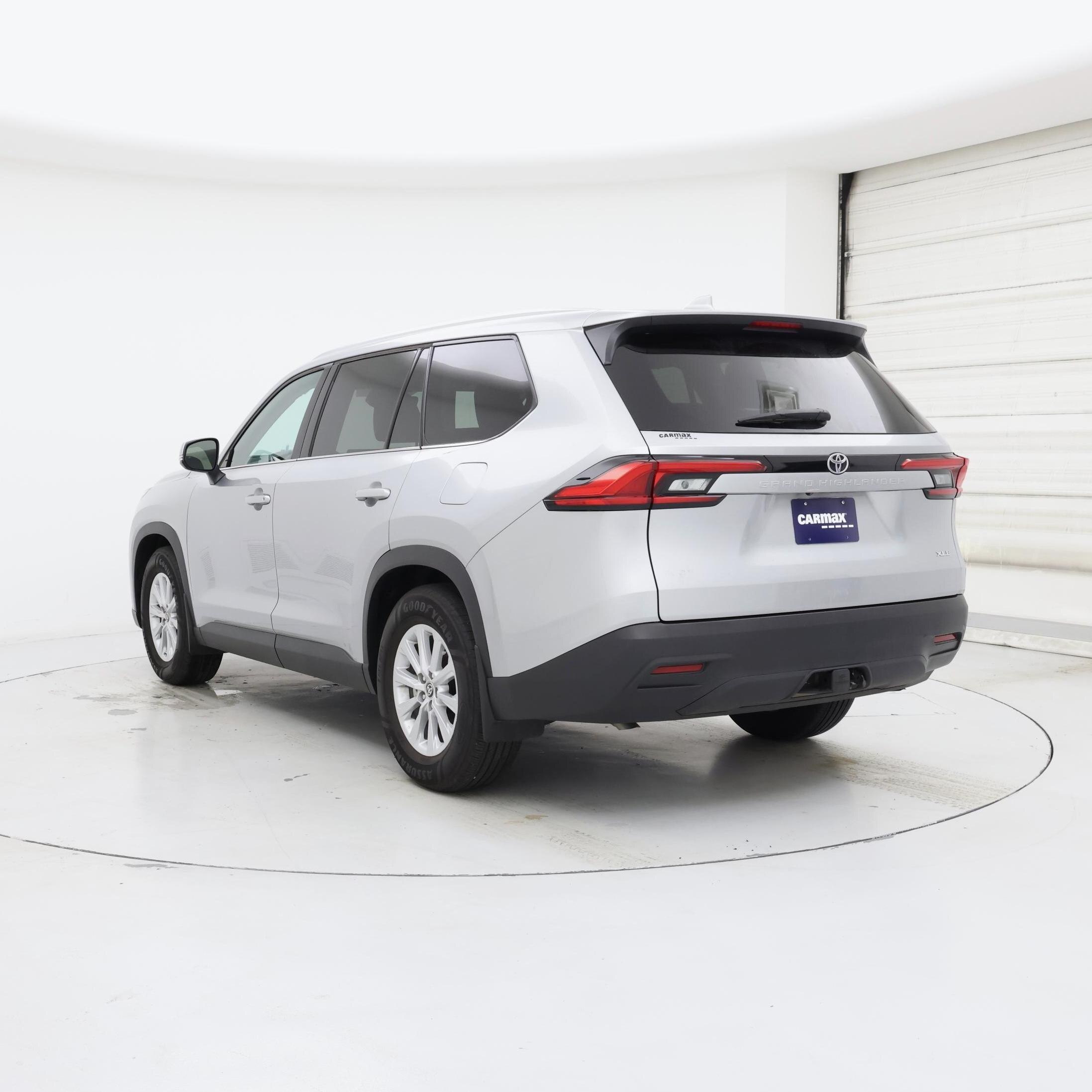 Thumbnail: 2024 Toyota Grand Highlander - 2