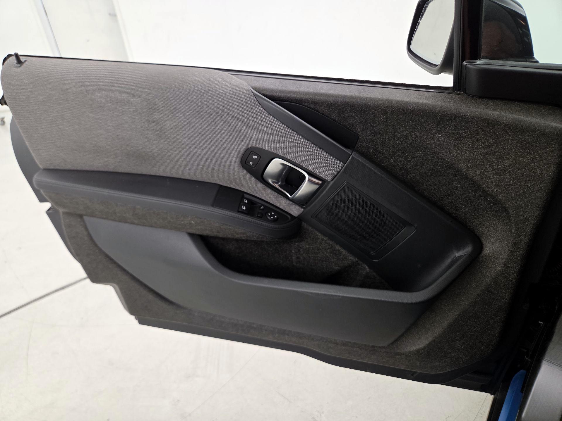 Thumbnail: 2019 BMW i3 - 12