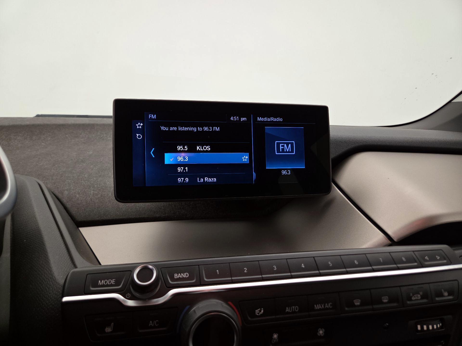 Thumbnail: 2019 BMW i3 - 16