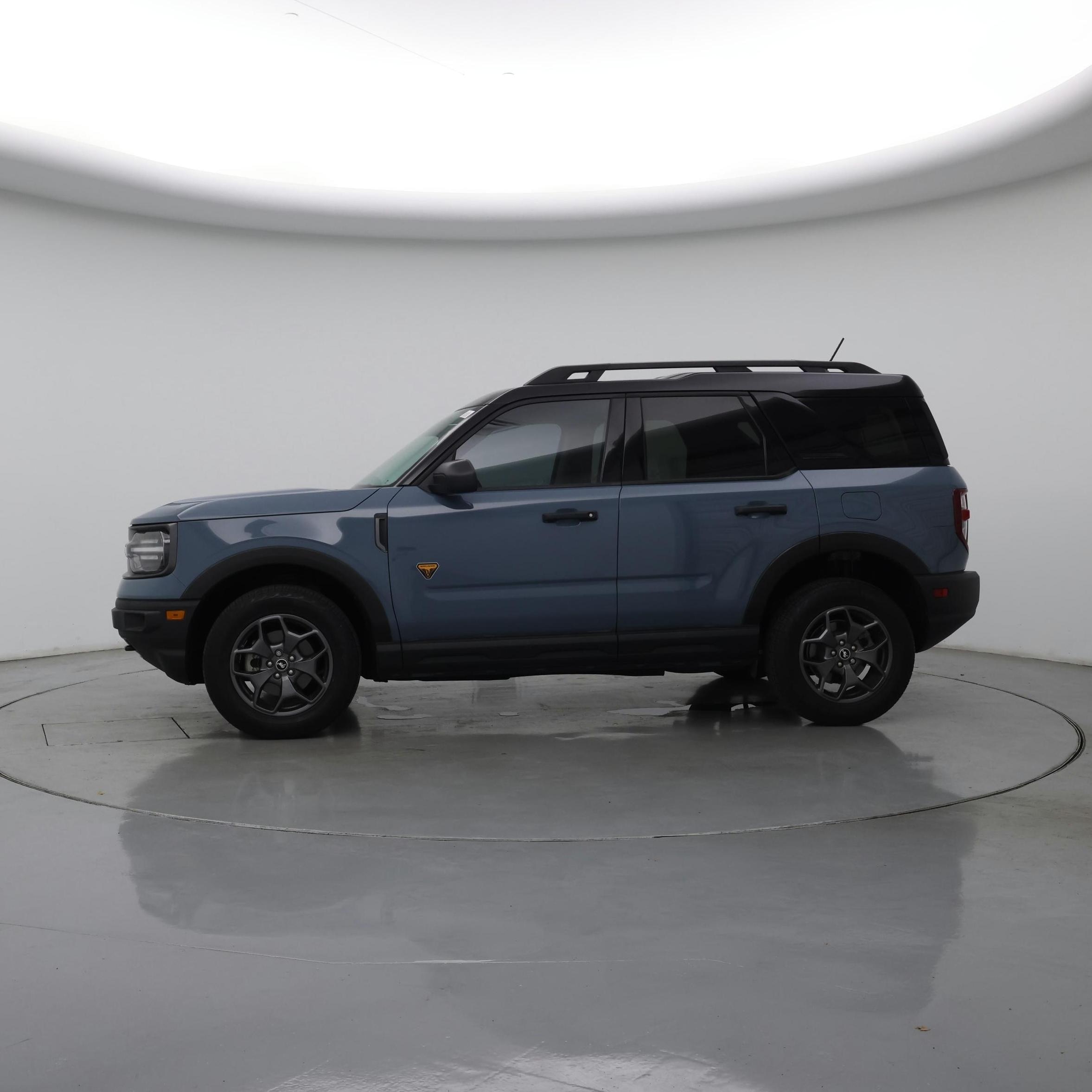 Thumbnail: 2022 Ford Bronco Sport - 3
