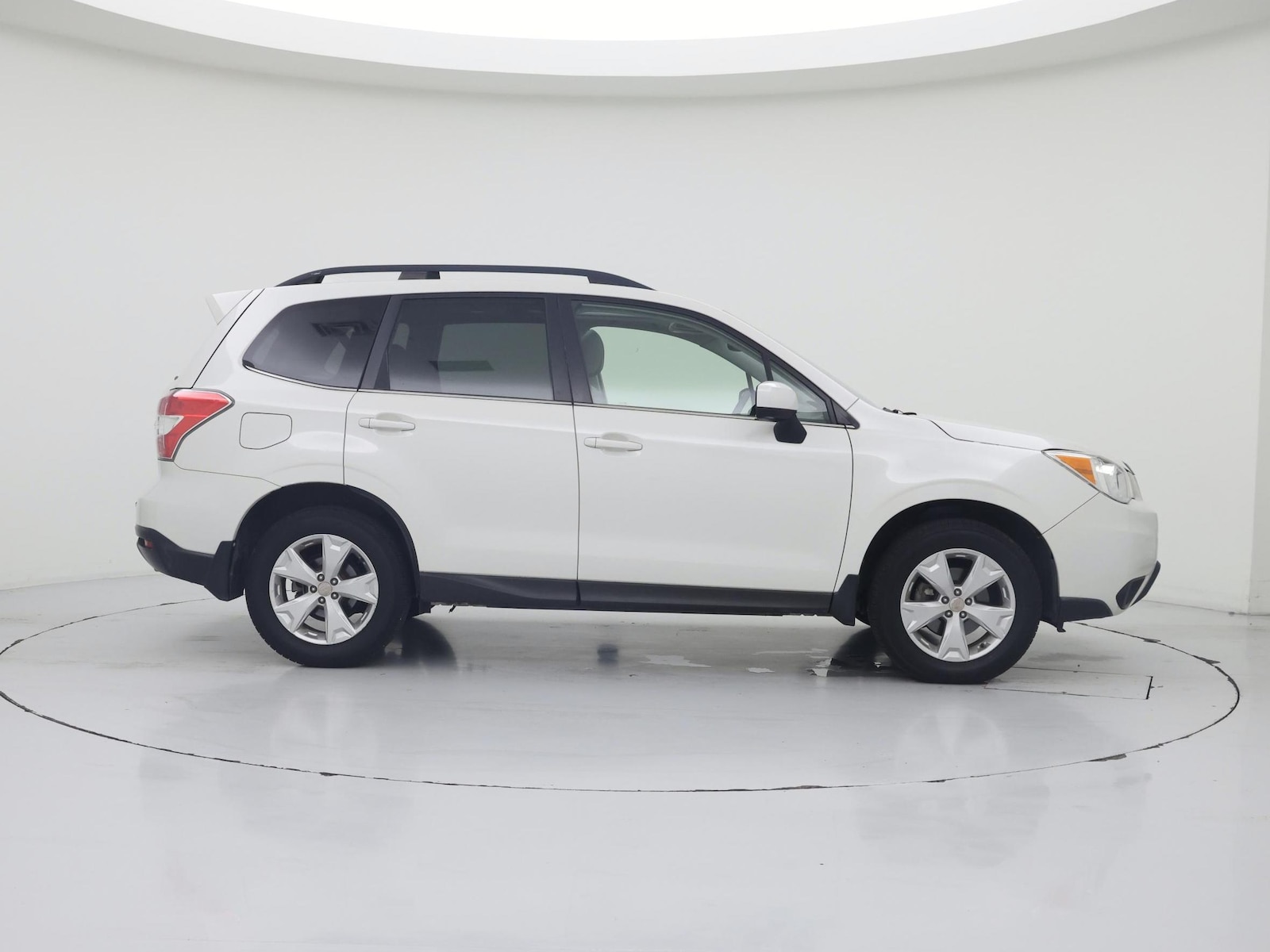 2016 Subaru Forester i Limited - Photo 8