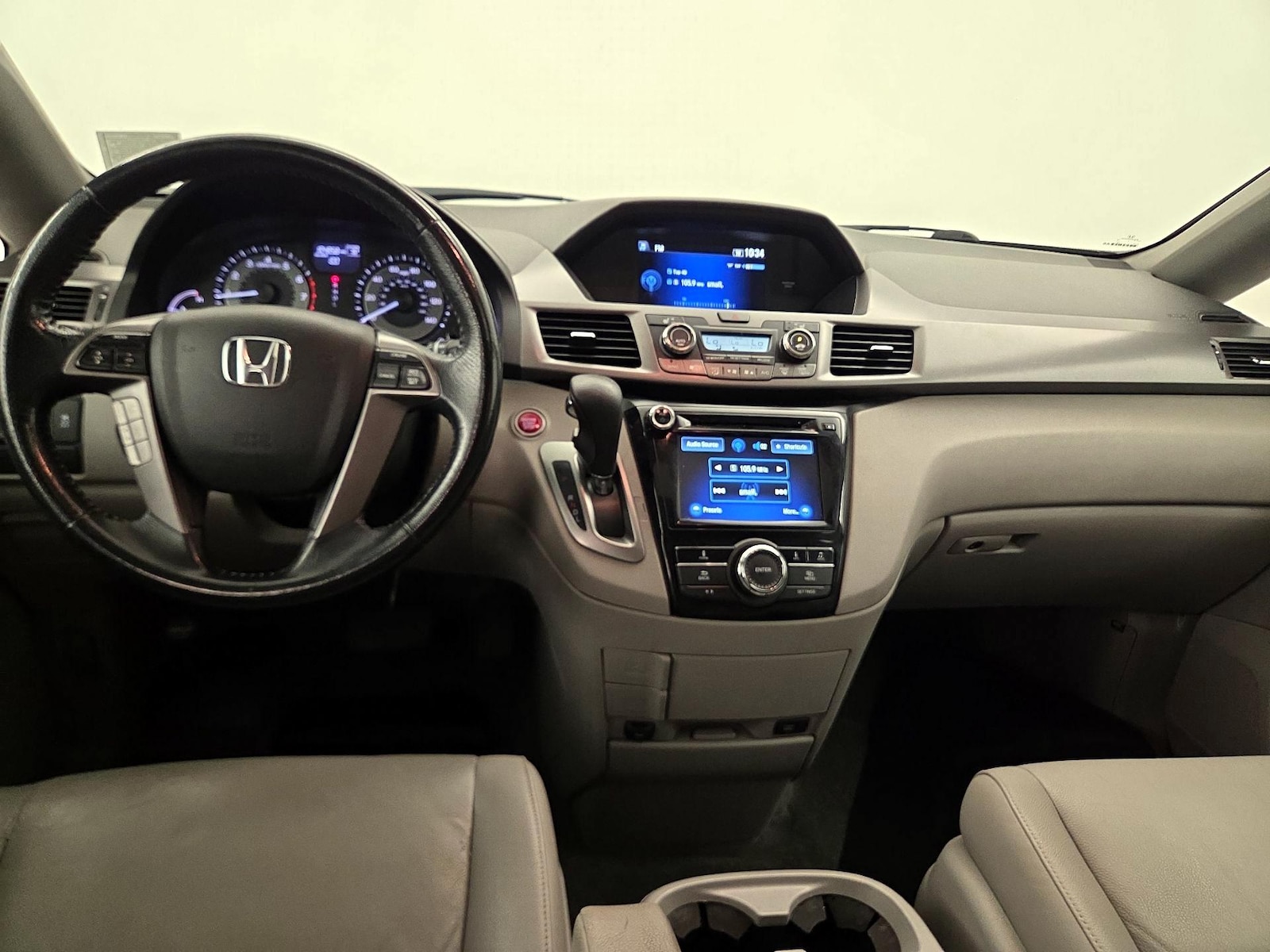2016 Honda Odyssey EX-L - Photo 10
