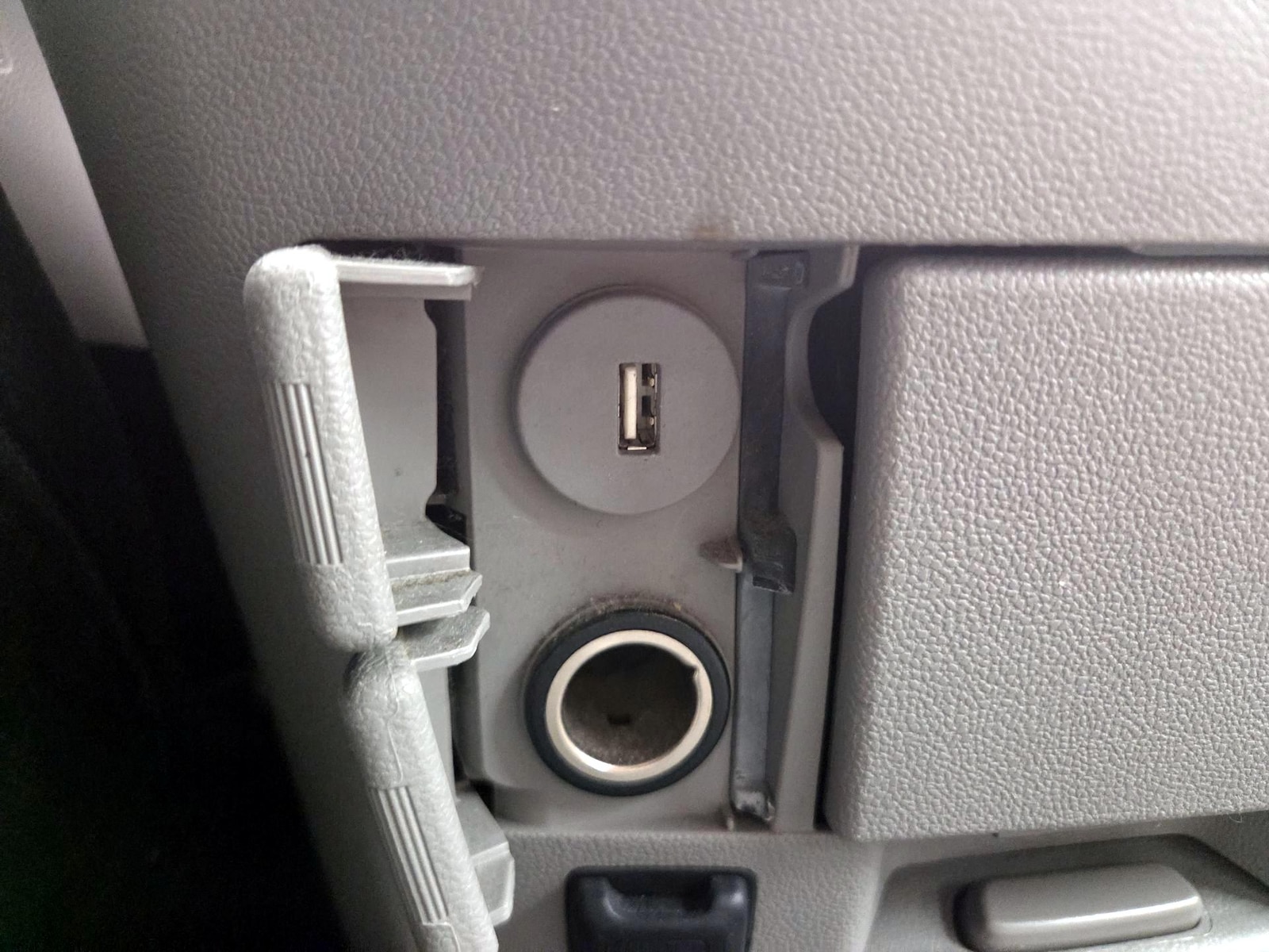 2016 Honda Odyssey EX-L - Photo 19