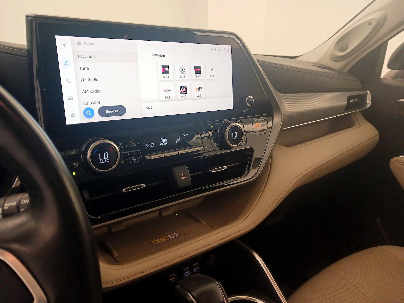2023 Toyota Highlander Platinum - Photo 16