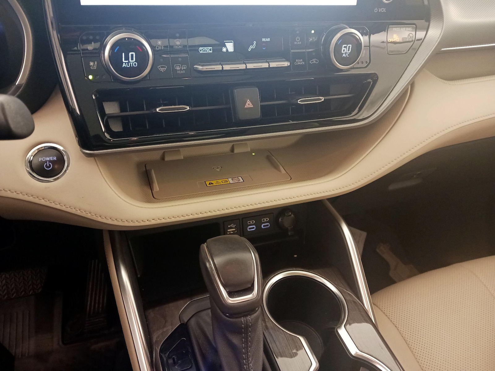 2023 Toyota Highlander Platinum - Photo 17